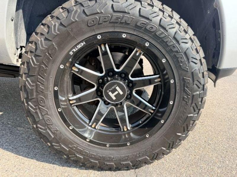 2017 Bright Silver Metallic Clearcoat /Black Ram 2500 Laramie (3C6UR5FL6HG) with an 6 Cyl, 6.7L engine, 6-speed automatic transmission, located at 1175 N Woodruff Ave, Idaho Falls, ID, 83401, 43.506901, -111.999657 - <b>Vehicle Details</b><br>This 2017 Ram 2500 Laramie in Idaho Falls, ID is a powerful and well-equipped heavy-duty truck built to handle demanding work and confident everyday driving. Equipped with 4WD and a 6-cylinder, 6.7L Diesel engine, this Ram 2500 delivers the capability and durability drivers- Photo#11