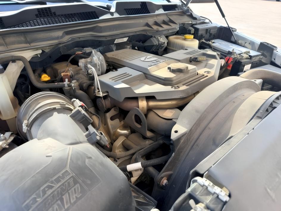 2017 SILVER /Black Ram 2500 (3C6UR5FL6HG) with an 67L engine, Automatic transmission, located at 1175 N Woodruff Ave, Idaho Falls, ID, 83401, 43.506901, -111.999657 - At Timberline Auto, finding a great deal on your next vehicle is always easy! Our experienced sales staff goal is to help find you the right vehicle at the right price! Our knowledgeable finance department has options for almost any credit score. We offer extended service contract options to prot- Photo#25
