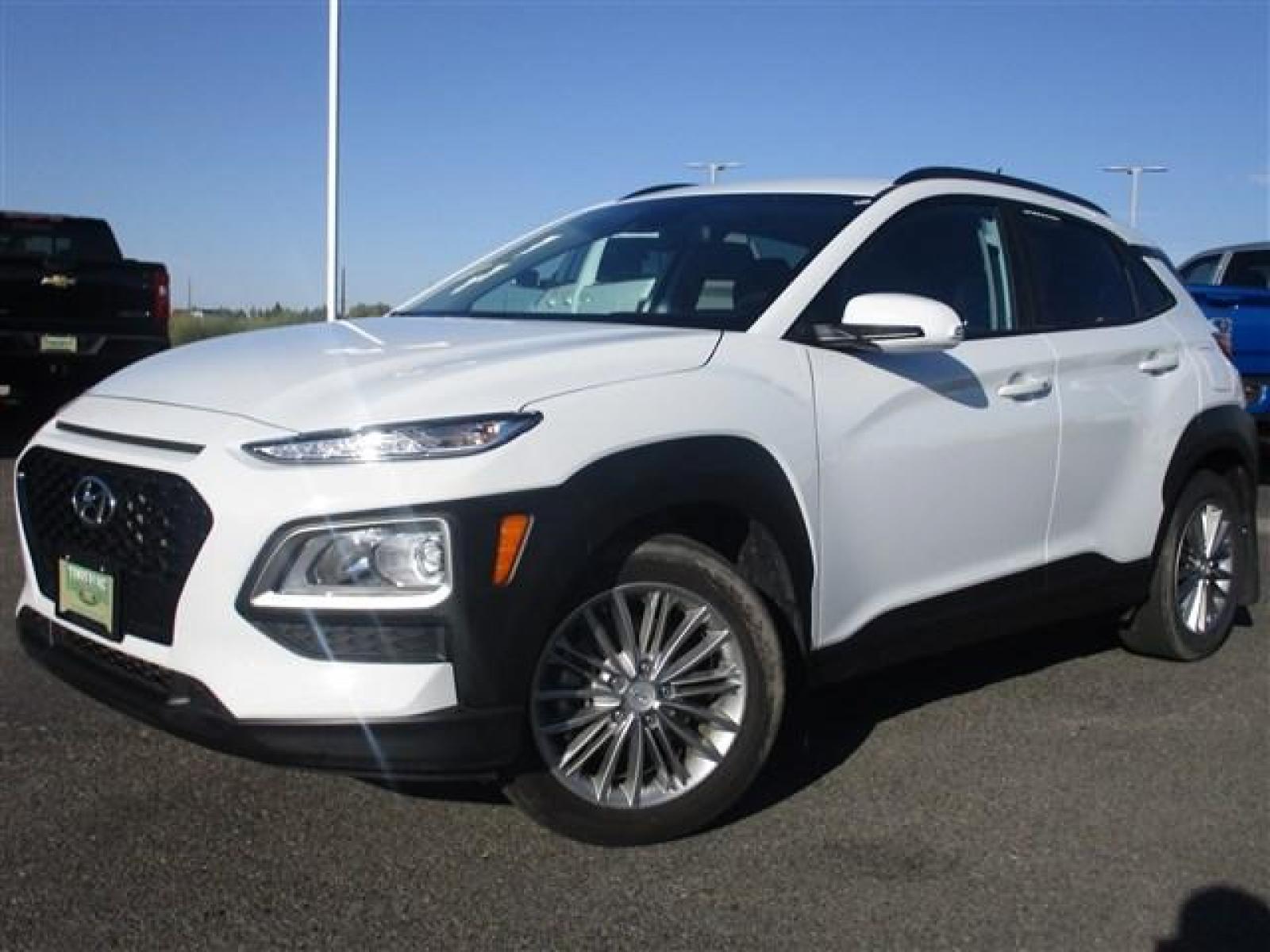 2020 WHITE /GREY HYUNDAI KONA SEL (KM8K2CAA7LU) with an 4 engine, Automatic transmission, located at 1580 E Lincoln Rd, Idaho Falls, ID, 83401, (208) 523-4000, 0.000000, 0.000000 - GREAT LITTLE AWD CAR HERE! LOW MILES! SMELLS NEW, LOOKS NEW, DRIVES NEW! Save the certified pre-owned pricing with this late model Kona. This is the non-turboed model. It has a normal automatic 6 speed transmission. Most cars of this size and year have the CVT transmission. This vehicle has heated c - Photo #1