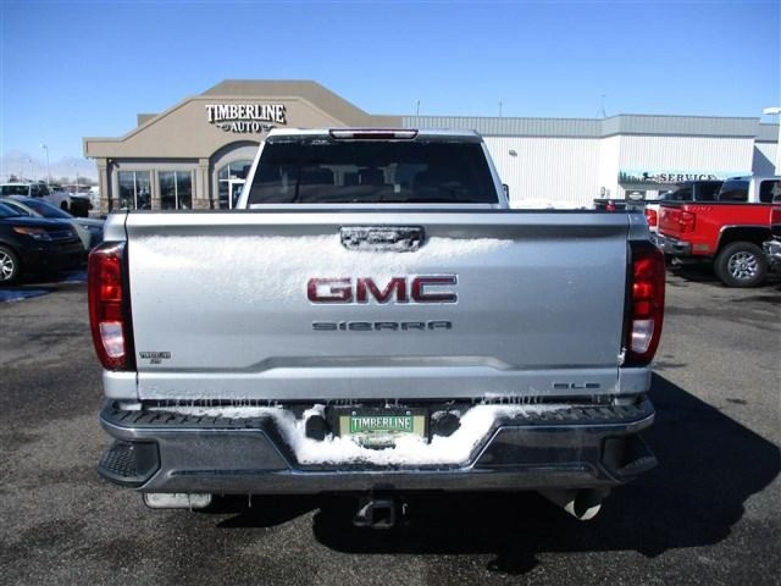 2021 SILVER /BLACK GMC SIERRA 3500 SLE (1GT49TEY3MF) with an 8 engine, Automatic transmission, located at 1580 E Lincoln Rd, Idaho Falls, ID, 83401, (208) 523-4000, 0.000000, 0.000000 - 90%+ TREAD ON HANKOOK DYNAPRO AT2'S. BED LINER WITH FACTORY FIFTH WHEEL PUCK SYSTEM. HEATED CLOTH SEATS. HEATED STEERING WHEEL. BACK UP CAMERA. BODY AND PAINT IN PERFECT CONDITION. 6 SEATER INTERIOR. REMOTE START. REMOTE TAILGATE. EXHAUST BRAKE. TRAILER BACK UP ASSIST. APPLE CAR PLAY. ANDRIOD AUTO. - Photo #4