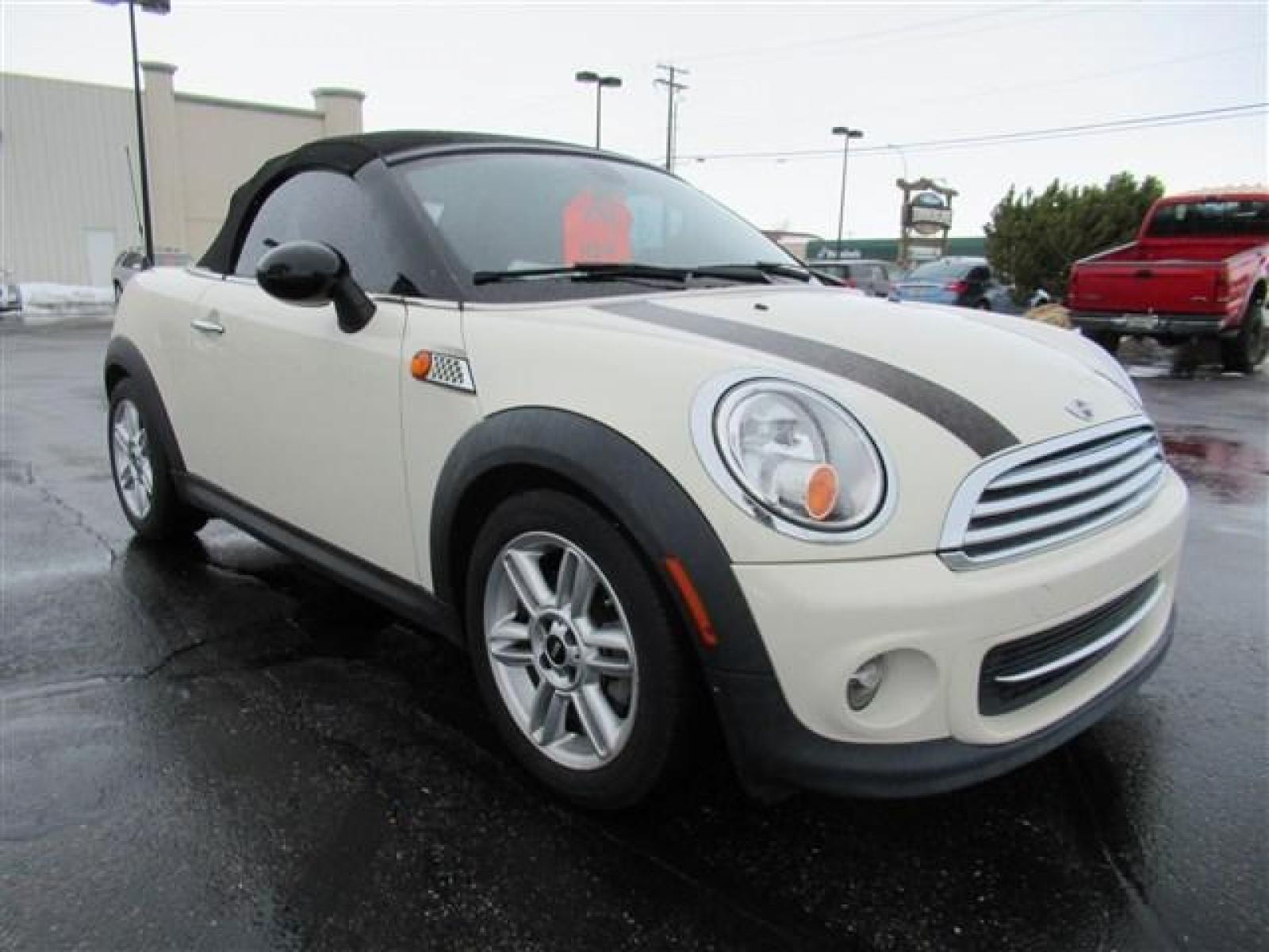 2013 BEIGE /BLACK MINI COOPER ROADSTER (WMWSY1C51DT) with an 4 engine, 6 Speed Manual transmission, located at 1235 N Woodruff Ave., Idaho Falls, 83401, (208) 523-1053, 43.507172, -112.000488 - Photo #6
