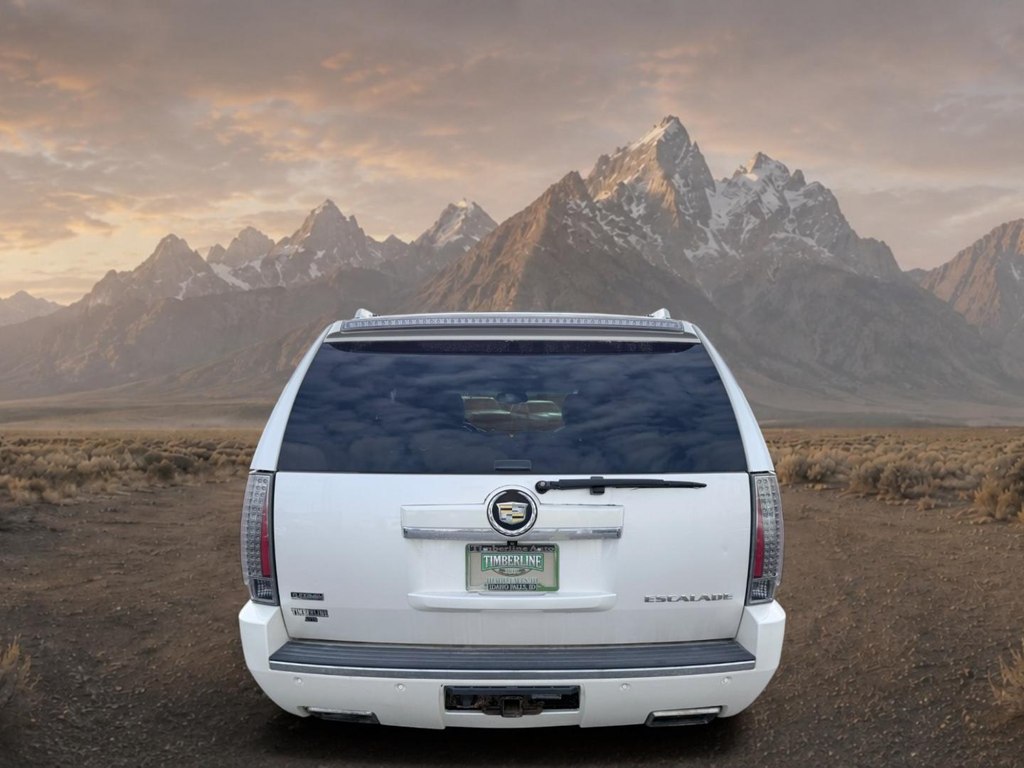 2012 White Diamond Tricoat /Ebony/Ebony Accents Cadillac Escalade Luxury (1GYS4BEF2CR) with an V8, 6.2L engine, 6-Speed Automatic transmission, located at 1175 N Woodruff Ave, Idaho Falls, ID, 83401, 43.506901, -111.999657 - <b>Vehicle Details</b><br>Looking for a luxury SUV with commanding presence, premium comfort, and serious capability? This 2012 Cadillac Escalade Luxury 4WD in Idaho Falls, ID delivers it all. Powered by a strong V8 6.2L Gasoline/E85 engine, this Cadillac Escalade is built for confident performance- Photo#3