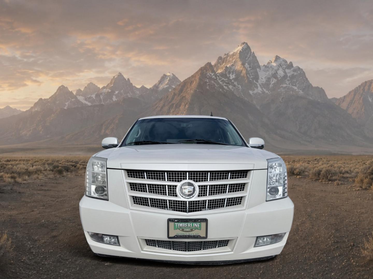 2012 White Diamond Tricoat /Ebony/Ebony Accents Cadillac Escalade Luxury (1GYS4BEF2CR) with an V8, 6.2L engine, 6-Speed Automatic transmission, located at 1175 N Woodruff Ave, Idaho Falls, ID, 83401, 43.506901, -111.999657 - <b>Vehicle Details</b><br>Looking for a luxury SUV with commanding presence, premium comfort, and serious capability? This 2012 Cadillac Escalade Luxury 4WD in Idaho Falls, ID delivers it all. Powered by a strong V8 6.2L Gasoline/E85 engine, this Cadillac Escalade is built for confident performance- Photo#7