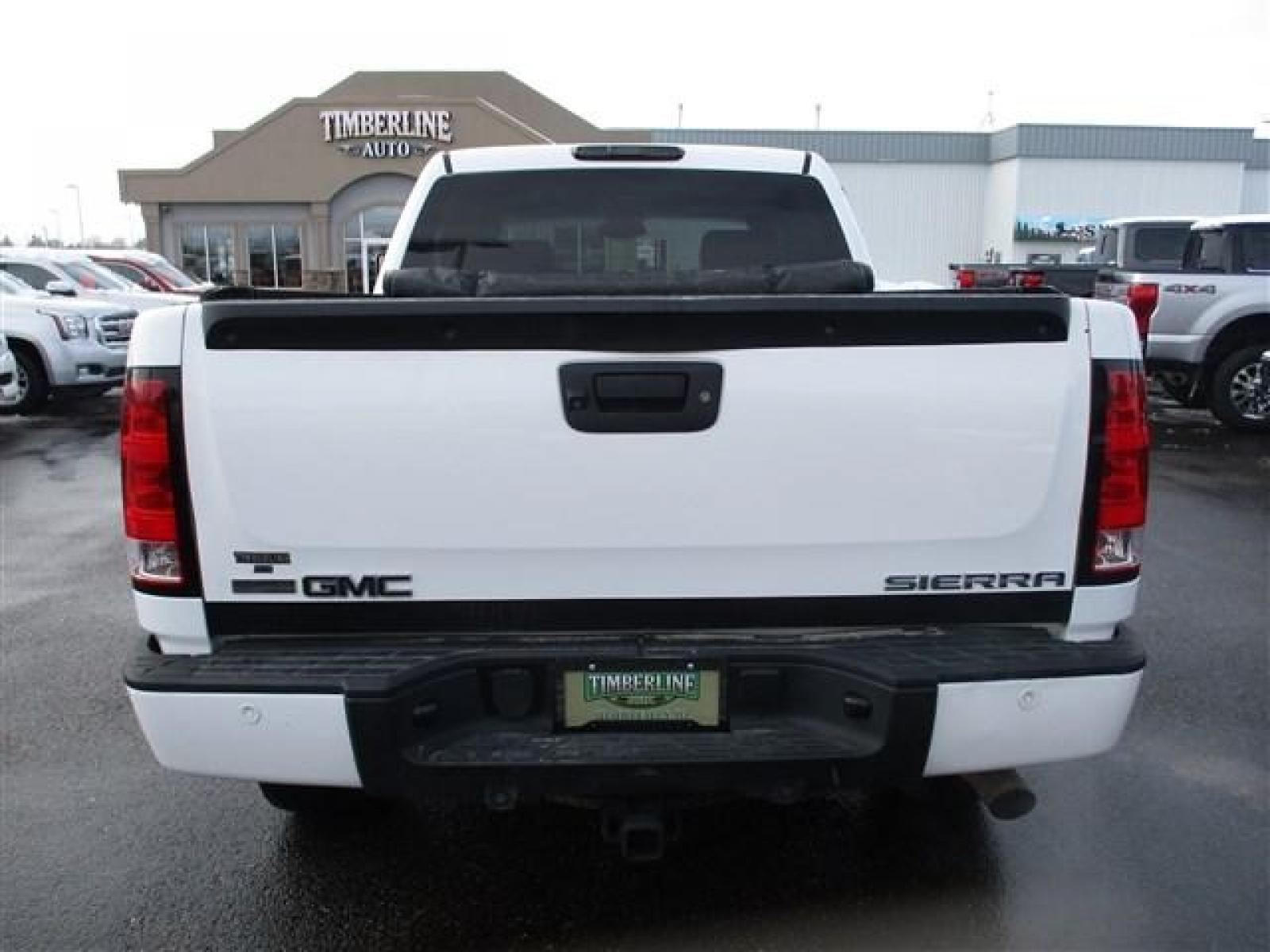 2012 WHITE /WHITE GMC Sierra 1500 Denali Crew Cab 4WD (3GTP2XE29CG) with an 6.2L V8 OHV 16V FFV engine, 6-Speed Automatic transmission, located at 1235 N Woodruff Ave., Idaho Falls, 83401, (208) 523-1053, 43.507172, -112.000488 - Photo #4