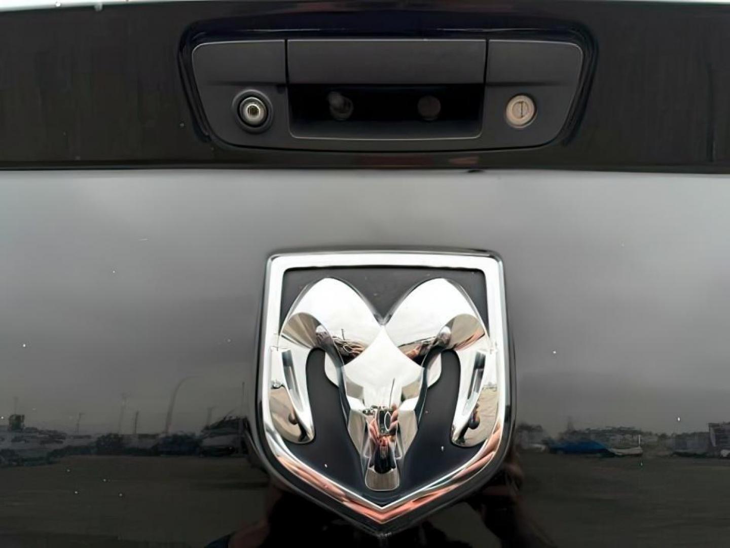 2014 Black Clearcoat /Black Ram 2500 (3C6UR5FJ2EG) with an HEMI 64L V-8 VVT variable valve control engine, Automatic transmission, located at 1175 N Woodruff Ave, Idaho Falls, ID, 83401, 43.506901, -111.999657 - At Timberline Auto, finding a great deal on your next vehicle is always easy! Our experienced sales staff's goal is to help find you the right vehicle at the right price! Our knowledgeable finance department has options for almost any credit score. We offer extended service contract options to prote - Photo#4