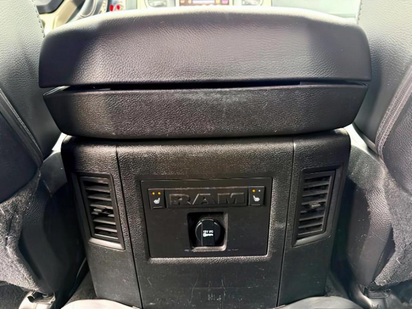 2014 Black Clearcoat /Black Ram 2500 (3C6UR5FJ2EG) with an HEMI 64L V-8 VVT variable valve control engine, Automatic transmission, located at 1175 N Woodruff Ave, Idaho Falls, ID, 83401, 43.506901, -111.999657 - At Timberline Auto, finding a great deal on your next vehicle is always easy! Our experienced sales staff's goal is to help find you the right vehicle at the right price! Our knowledgeable finance department has options for almost any credit score. We offer extended service contract options to prote - Photo#22