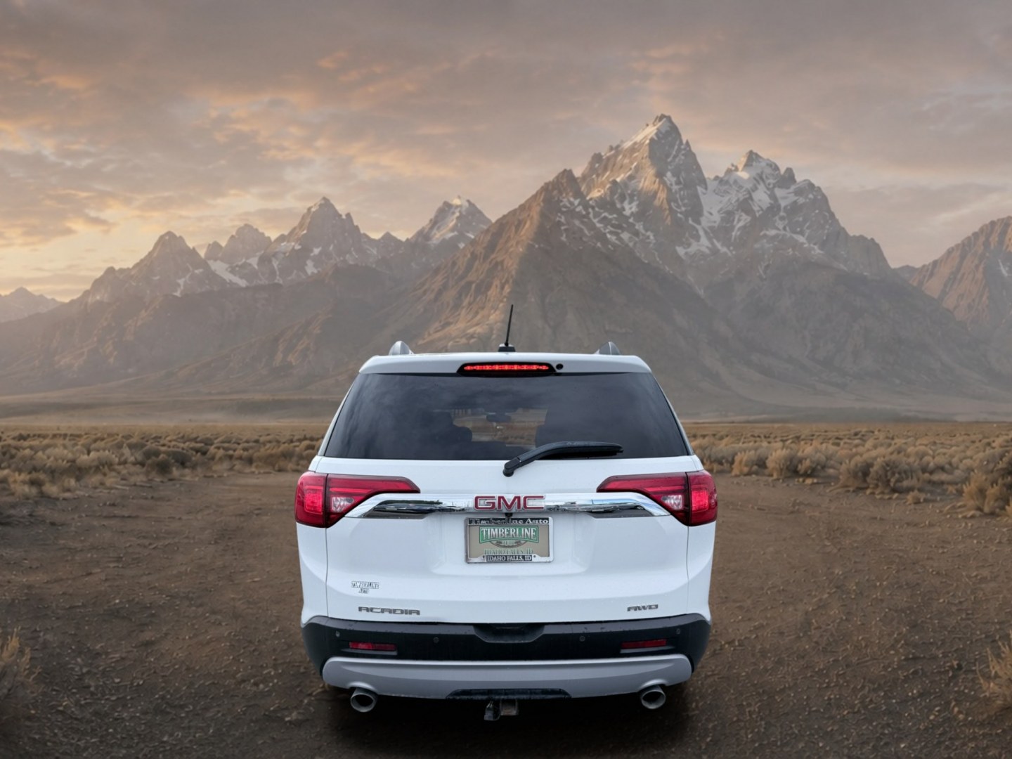 2019 Summit White /Jet Black GMC Acadia SLT (1GKKNULS3KZ) with an V6, 3.6L engine, 6-speed automatic transmission, located at 1175 N Woodruff Ave, Idaho Falls, ID, 83401, 43.506901, -111.999657 - <b>Vehicle Details</b><br>Discover the confidence and versatility of this 2019 GMC Acadia SLT1 with AWD, now available in Idaho Falls, ID. Powered by a strong V6 3.6L gasoline engine, this midsize SUV delivers confident performance, smooth acceleration, and the capability you want for Idaho roads in- Photo#3