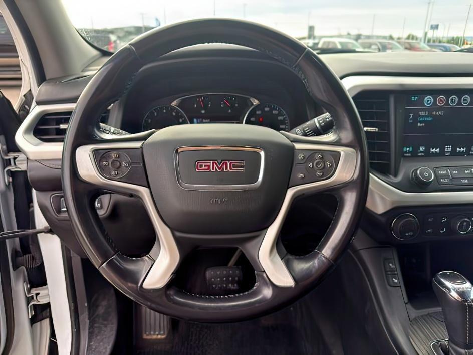 2019 WHITE /LEATHER GMC Acadia SLT (1GKKNULS3KZ) with an 3.6L V-6 gasoline direct injection engine, AUTOMATIC transmission, located at 1235 N Woodruff Ave., Idaho Falls, 83401, (208) 523-1053, 43.507172, -112.000488 - Photo#13