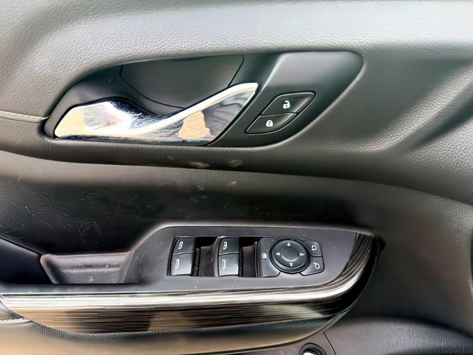 2019 WHITE /LEATHER GMC Acadia SLT (1GKKNULS3KZ) with an 3.6L V-6 gasoline direct injection engine, AUTOMATIC transmission, located at 1235 N Woodruff Ave., Idaho Falls, 83401, (208) 523-1053, 43.507172, -112.000488 - Photo#21