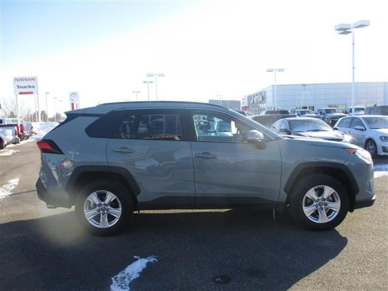 2021 GREY /LUNAR ROCK /GREY TOYOTA RAV4 XLE (2T3W1RFV6MW) with an 4 engine, Automatic transmission, located at 1235 N Woodruff Ave., Idaho Falls, 83401, (208) 523-1053, 43.507172, -112.000488 - This Lunar Rock grey 2021 Toyota Rav4 XLE looks as new as it is! Toyota claims their Rav4's can reach upwards of 28 MPG in the city and 35 MPG on the highway! This specific model comes with blind spot monitors, lane assist, adaptive cruise control, back up camera, bluetooth connectivity, and so much - Photo #6
