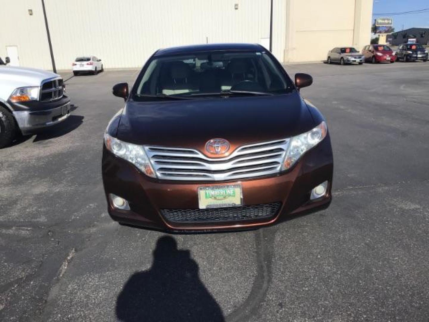 2010 Sunset Bronze Mica /Ivory Leather Interior Toyota Venza 4X2 V6 (4T3ZK3BB3AU) with an 3.5L V6 DOHC 24V engine, 6-Speed Automatic transmission, located at 1235 N Woodruff Ave., Idaho Falls, 83401, (208) 523-1053, 43.507172, -112.000488 - Photo#7