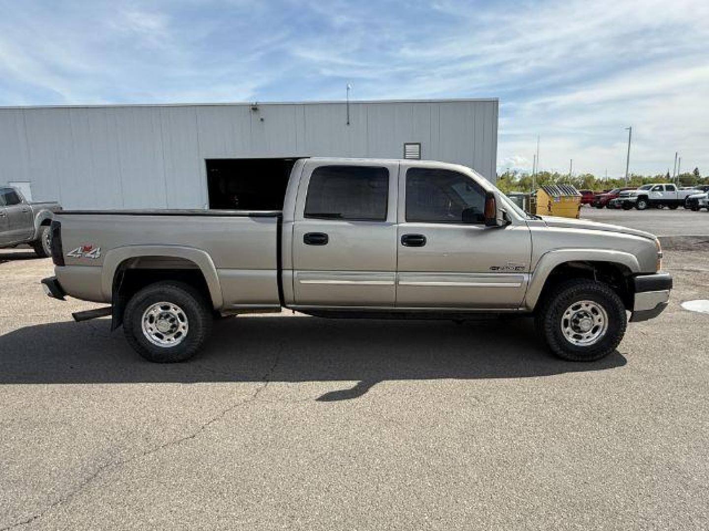2003 Light Pewter Metallic /Dark Charcoal Cloth Interior Chevrolet Silverado 2500HD LS Crew Cab Short Bed 4WD (1GCHK23183F) with an 6.6L V8 OHV 32V TURBO DIESEL engine, 5-Speed Automatic transmission, located at 1235 N Woodruff Ave., Idaho Falls, 83401, (208) 523-1053, 43.507172, -112.000488 - At Timberline Auto, finding a great deal on your next vehicle is always easy! Our experienced sales staff's goal is to help find you the right vehicle at the right price! Our knowledgeable finance department has options for almost any credit score. We offer extended service contract options to prote - Photo#5