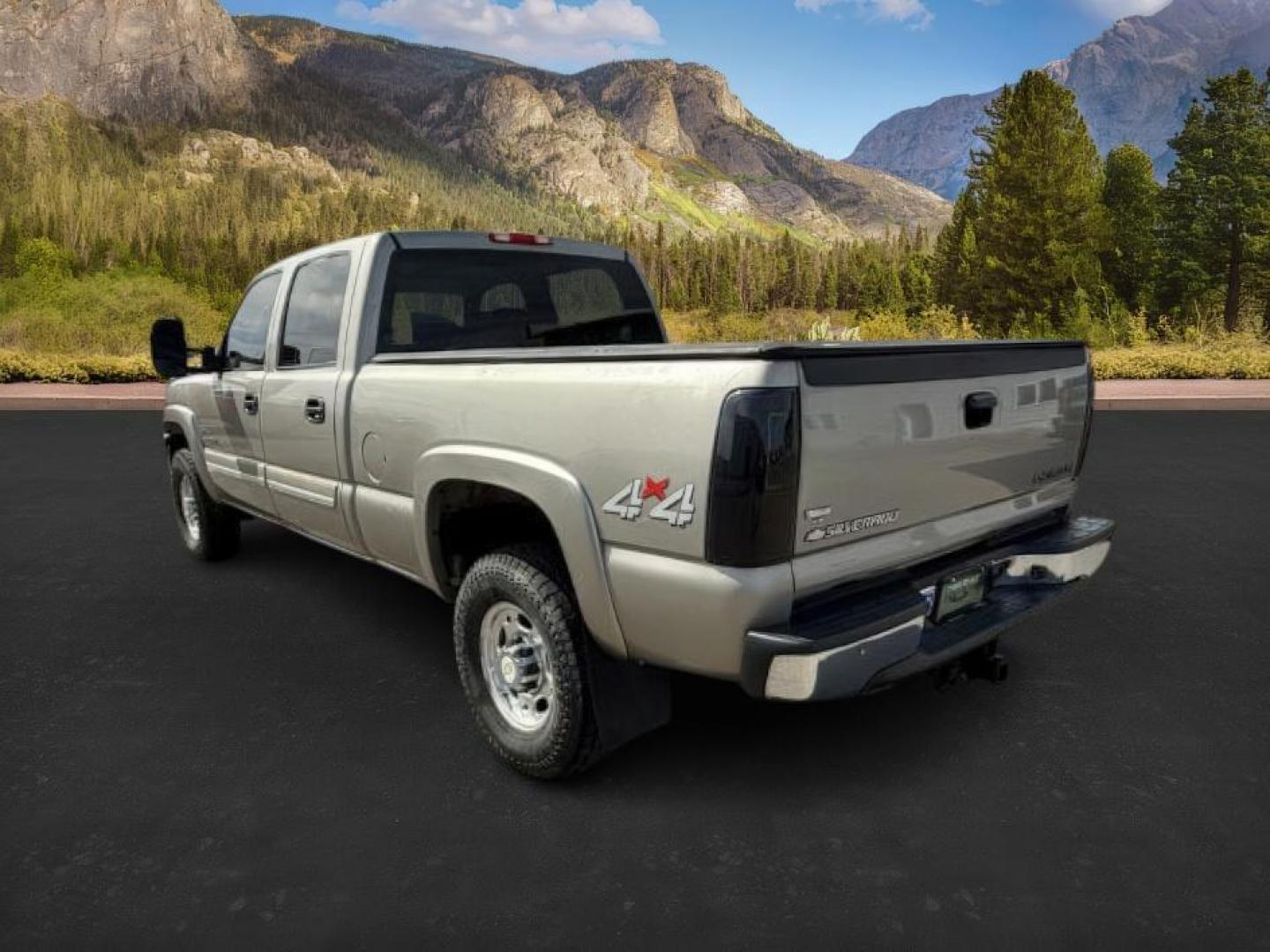 2003 Light Pewter Metallic /Dark Charcoal Cloth Interior Chevrolet Silverado 2500HD LS Crew Cab Short Bed 4WD (1GCHK23183F) with an 6.6L V8 OHV 32V TURBO DIESEL engine, 5-Speed Automatic transmission, located at 1235 N Woodruff Ave., Idaho Falls, 83401, (208) 523-1053, 43.507172, -112.000488 - At Timberline Auto, finding a great deal on your next vehicle is always easy! Our experienced sales staff's goal is to help find you the right vehicle at the right price! Our knowledgeable finance department has options for almost any credit score. We offer extended service contract options to prote - Photo#2