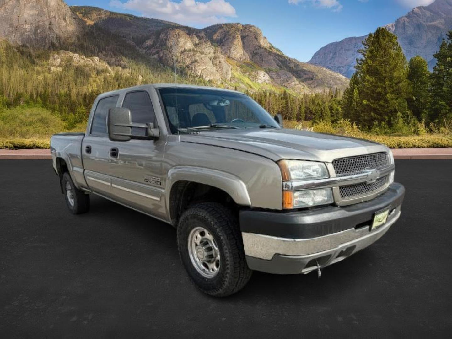 2003 Light Pewter Metallic /Dark Charcoal Cloth Interior Chevrolet Silverado 2500HD LS Crew Cab Short Bed 4WD (1GCHK23183F) with an 6.6L V8 OHV 32V TURBO DIESEL engine, 5-Speed Automatic transmission, located at 1235 N Woodruff Ave., Idaho Falls, 83401, (208) 523-1053, 43.507172, -112.000488 - At Timberline Auto, finding a great deal on your next vehicle is always easy! Our experienced sales staff's goal is to help find you the right vehicle at the right price! Our knowledgeable finance department has options for almost any credit score. We offer extended service contract options to prote - Photo#6