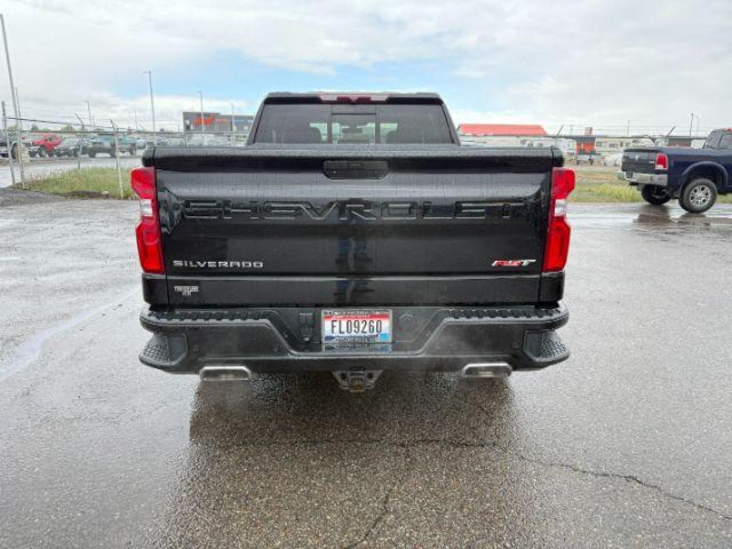 2020 BLACK /LEATHER Chevrolet Silverado 1500 RST Crew Cab 4WD (1GCUYEEL3LZ) with an 6.2 engine, AUTOMATIC transmission, located at 1235 N Woodruff Ave., Idaho Falls, 83401, (208) 523-1053, 43.507172, -112.000488 - At Timberline Auto, finding a great deal on your next vehicle is always easy! Our experienced sales staff's goal is to help find you the right vehicle at the right price! Our knowledgeable finance department has options for almost any credit score. We offer extended service contract options to prote - Photo#3