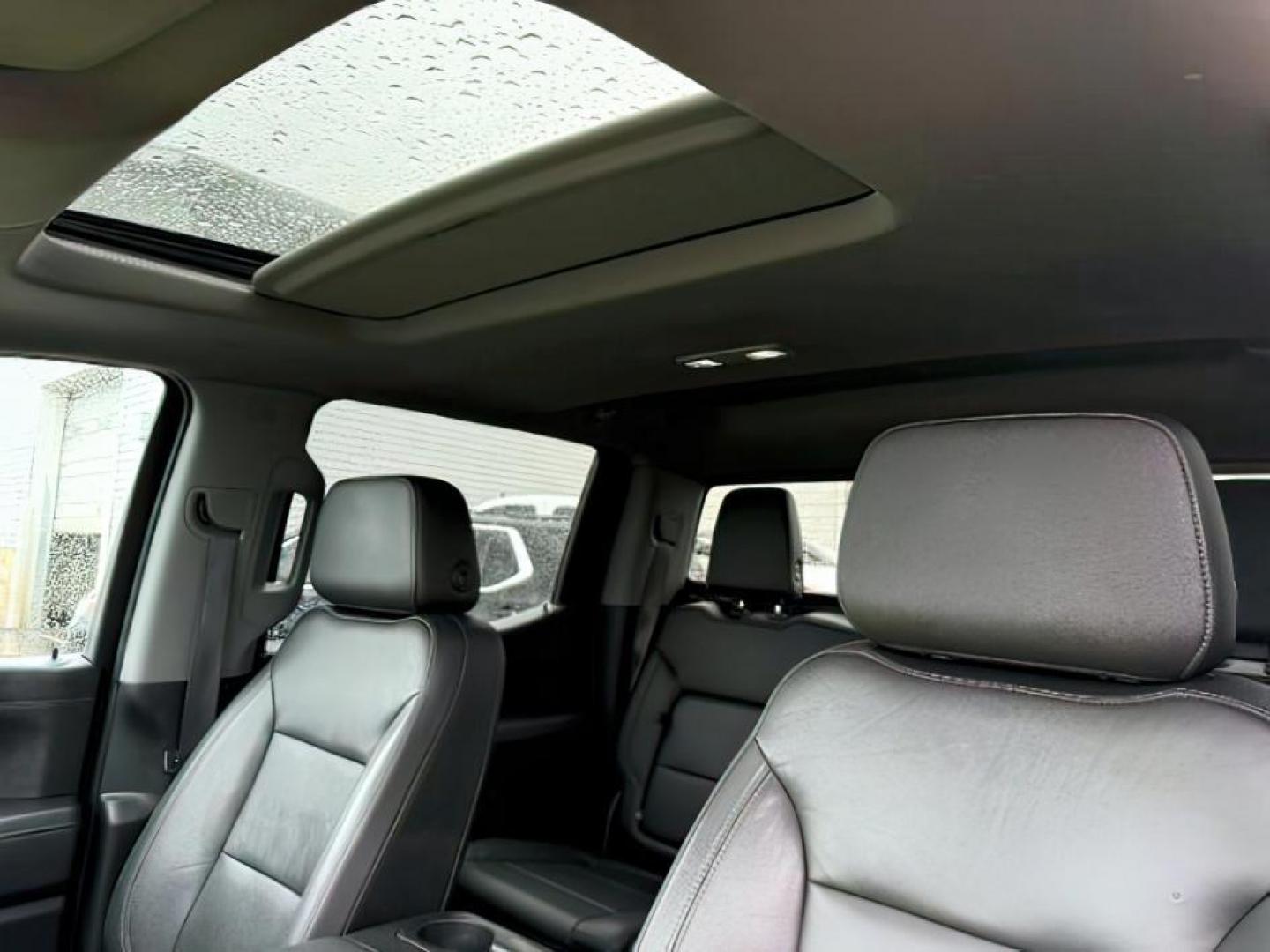 2020 BLACK /LEATHER Chevrolet Silverado 1500 RST Crew Cab 4WD (1GCUYEEL3LZ) with an 6.2 engine, AUTOMATIC transmission, located at 1235 N Woodruff Ave., Idaho Falls, 83401, (208) 523-1053, 43.507172, -112.000488 - At Timberline Auto, finding a great deal on your next vehicle is always easy! Our experienced sales staff's goal is to help find you the right vehicle at the right price! Our knowledgeable finance department has options for almost any credit score. We offer extended service contract options to prote - Photo#17