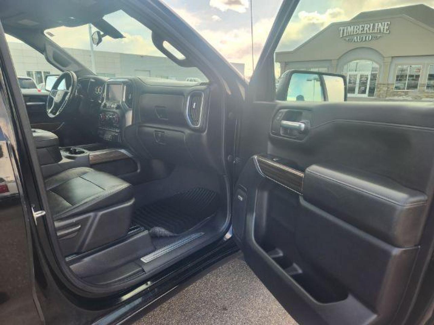 2020 Black /Jet Black, leather Chevrolet Silverado 1500 RST Crew Cab 4WD (1GCUYEEL3LZ) with an 6.2L V8 OHV 16V engine, Automatic transmission, located at 1235 N Woodruff Ave., Idaho Falls, 83401, (208) 523-1053, 43.507172, -112.000488 - 6.2L V8 Chevy half ton crew cab with a 6.5 foot bed. Low miles, black leather interior. This truck is in great condition inside and out! It is completely stock with zero modifications. This pick up is a must see! Come in today and check it out! **At timberline Auto it is always easy to find a great - Photo#20