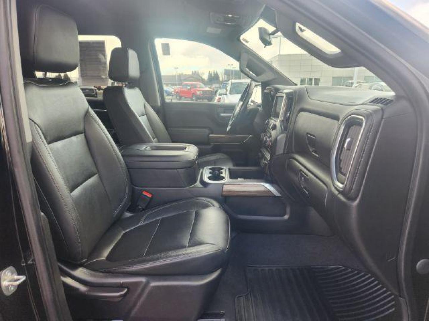 2020 Black /Jet Black, leather Chevrolet Silverado 1500 RST Crew Cab 4WD (1GCUYEEL3LZ) with an 6.2L V8 OHV 16V engine, Automatic transmission, located at 1235 N Woodruff Ave., Idaho Falls, 83401, (208) 523-1053, 43.507172, -112.000488 - 6.2L V8 Chevy half ton crew cab with a 6.5 foot bed. Low miles, black leather interior. This truck is in great condition inside and out! It is completely stock with zero modifications. This pick up is a must see! Come in today and check it out! **At timberline Auto it is always easy to find a great - Photo#21