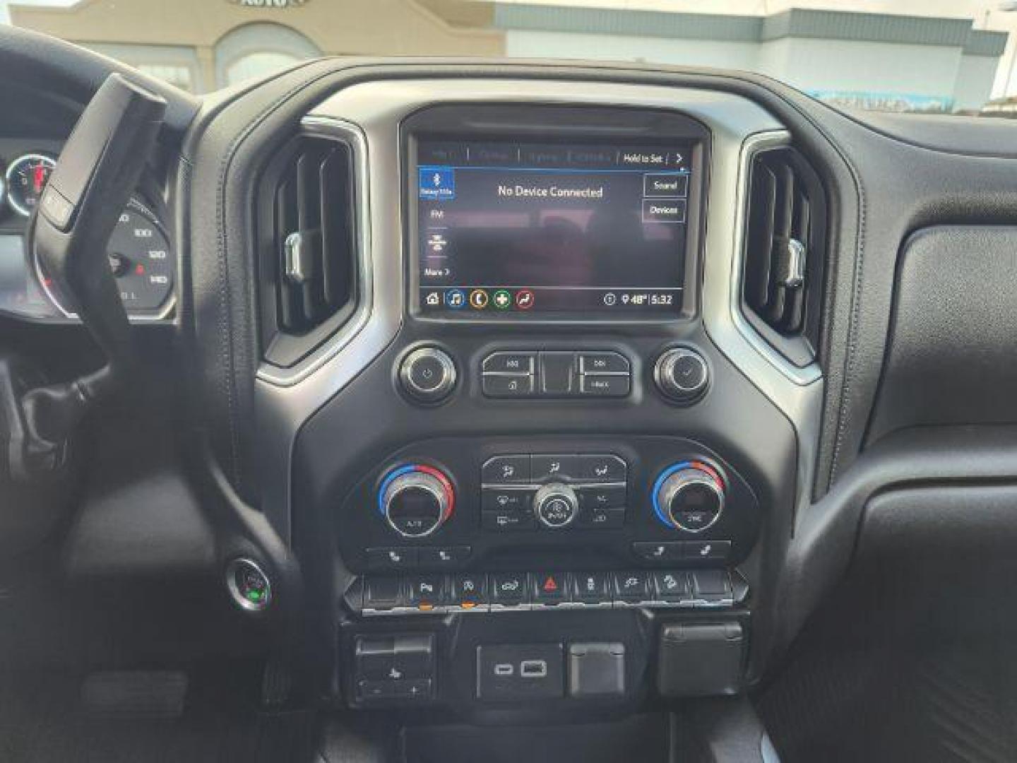 2020 Black /Jet Black, leather Chevrolet Silverado 1500 RST Crew Cab 4WD (1GCUYEEL3LZ) with an 6.2L V8 OHV 16V engine, Automatic transmission, located at 1235 N Woodruff Ave., Idaho Falls, 83401, (208) 523-1053, 43.507172, -112.000488 - 6.2L V8 Chevy half ton crew cab with a 6.5 foot bed. Low miles, black leather interior. This truck is in great condition inside and out! It is completely stock with zero modifications. This pick up is a must see! Come in today and check it out! **At timberline Auto it is always easy to find a great - Photo#27