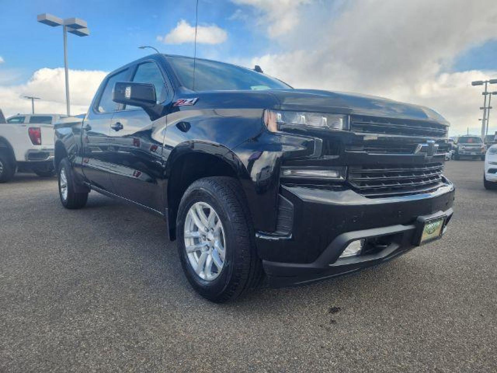 2020 Black /Jet Black, leather Chevrolet Silverado 1500 RST Crew Cab Long Box 4WD (1GCUYEEL3LZ) with an 6.2L V8 OHV 16V engine, Automatic transmission, located at 1235 N Woodruff Ave., Idaho Falls, 83401, (208) 523-1053, 43.507172, -112.000488 - These 6.2L V8 Chevy half tons with the crew cab and the 6.5ft bed are almost impossible to find! This truck is in amazing condition inside and out! It is completely stock with zero modifications. With such low miles this vehicle should last you a very long time! The black exterior is complimented by - Photo #7