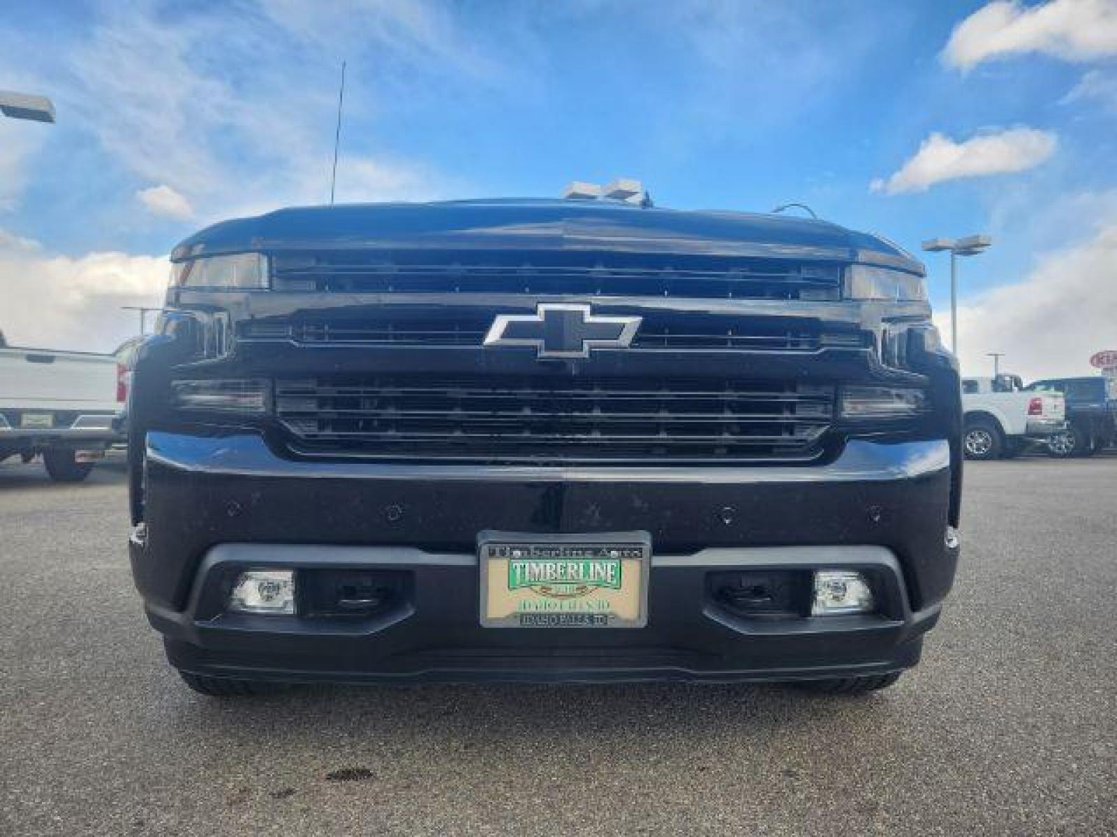 2020 Black /Jet Black, leather Chevrolet Silverado 1500 RST Crew Cab Long Box 4WD (1GCUYEEL3LZ) with an 6.2L V8 OHV 16V engine, Automatic transmission, located at 1235 N Woodruff Ave., Idaho Falls, 83401, (208) 523-1053, 43.507172, -112.000488 - These 6.2L V8 Chevy half tons with the crew cab and the 6.5ft bed are almost impossible to find! This truck is in amazing condition inside and out! It is completely stock with zero modifications. With such low miles this vehicle should last you a very long time! The black exterior is complimented by - Photo #9