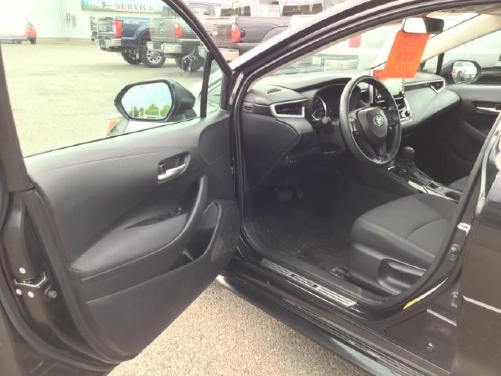 2021 BLACK /Black, cloth Toyota Corolla LE (5YFEPMAE1MP) with an 1.8L L4 DOHC 16V engine, Automatic transmission, located at 1235 N Woodruff Ave., Idaho Falls, 83401, (208) 523-1053, 43.507172, -112.000488 - Photo #9