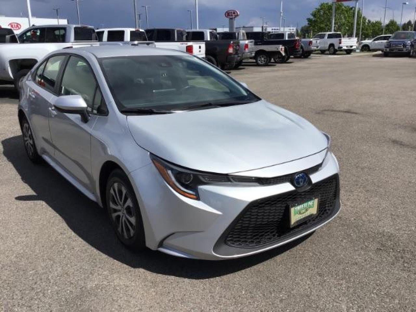 2022 SILVER /Gray, cloth Toyota Corolla LE Hybrid (JTDEAMDE3N3) with an 1.8L L4 DOHC 16V HYBRID engine, Automatic transmission, located at 1235 N Woodruff Ave., Idaho Falls, 83401, (208) 523-1053, 43.507172, -112.000488 - It is the HYBRID model with over 60 MPG!! The car comes with full sized rubber floor mats, a large touch screen display, blind spot monitor, newer tires with 90% tread, steering wheel mounted controls, push to start, back up camera, lane departure, collision avoidance, and so much more! At timberli - Photo #7