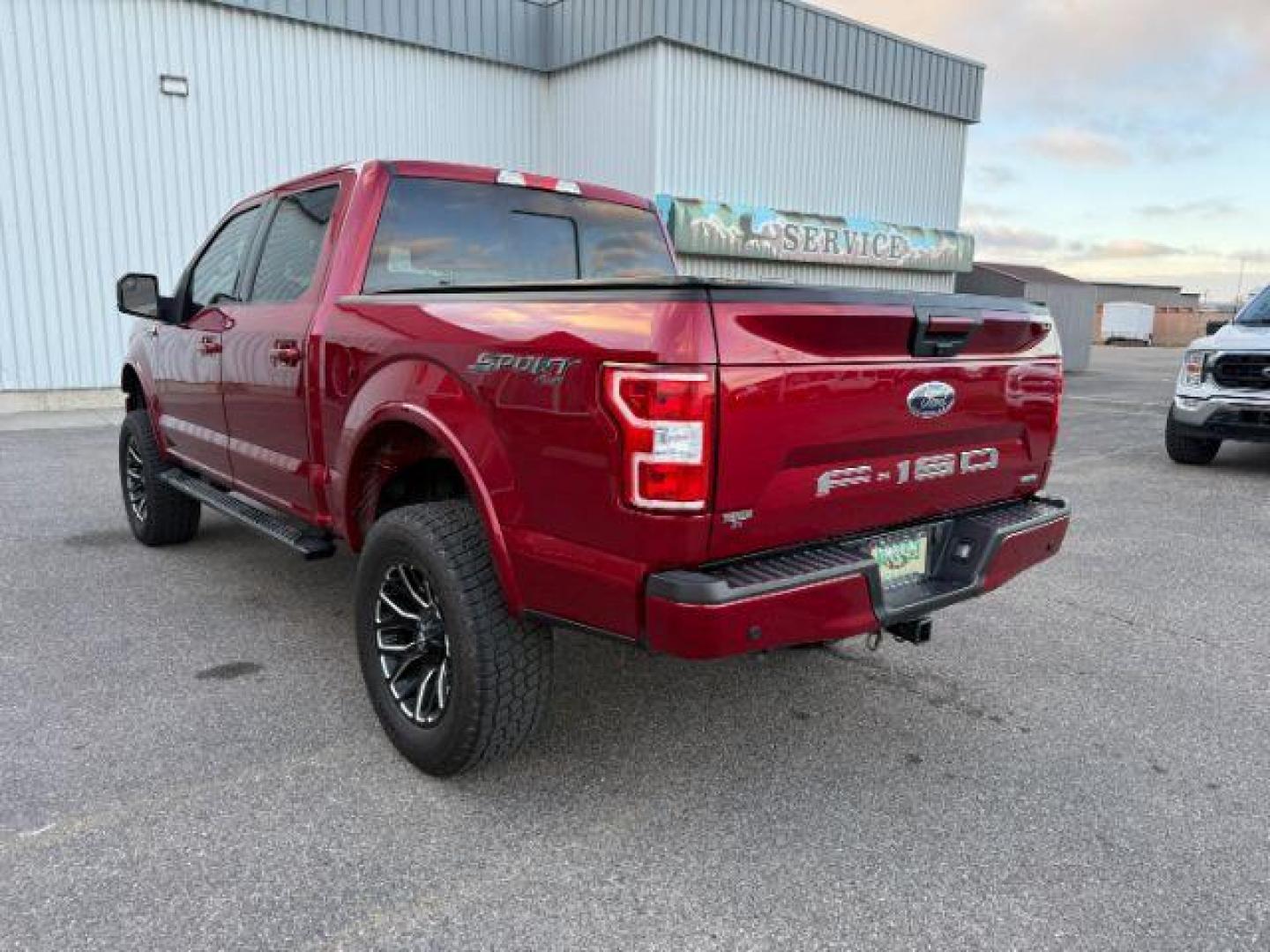 2018 RED /Black, premium cloth Ford F-150 (1FTEW1EP3JF) with an 27L V6 DOHC 24V engine, Automatic transmission, located at 1175 N Woodruff Ave, Idaho Falls, ID, 83401, 43.506901, -111.999657 - At Timberline Auto, finding a great deal on your next vehicle is always easy! Our experienced sales staff's goal is to help find you the right vehicle at the right price! Our knowledgeable finance department has options for almost any credit score. We offer extended service contract options to prote - Photo#26