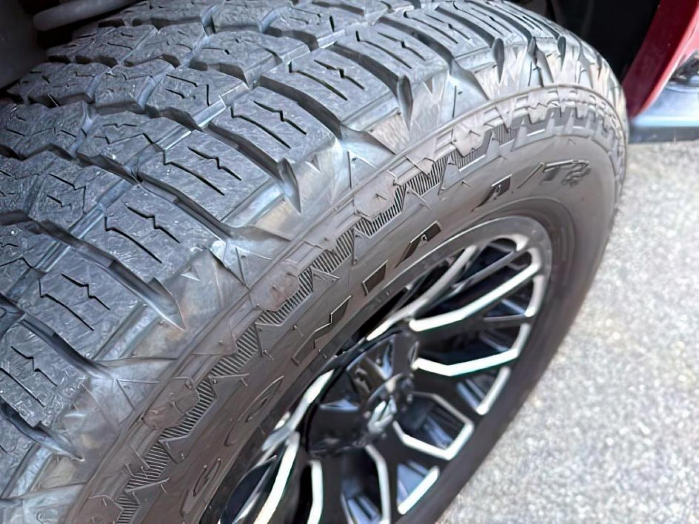 2018 RED /Black, premium cloth Ford F-150 (1FTEW1EP3JF) with an 27L V6 DOHC 24V engine, Automatic transmission, located at 1175 N Woodruff Ave, Idaho Falls, ID, 83401, 43.506901, -111.999657 - At Timberline Auto, finding a great deal on your next vehicle is always easy! Our experienced sales staff's goal is to help find you the right vehicle at the right price! Our knowledgeable finance department has options for almost any credit score. We offer extended service contract options to prote - Photo#10