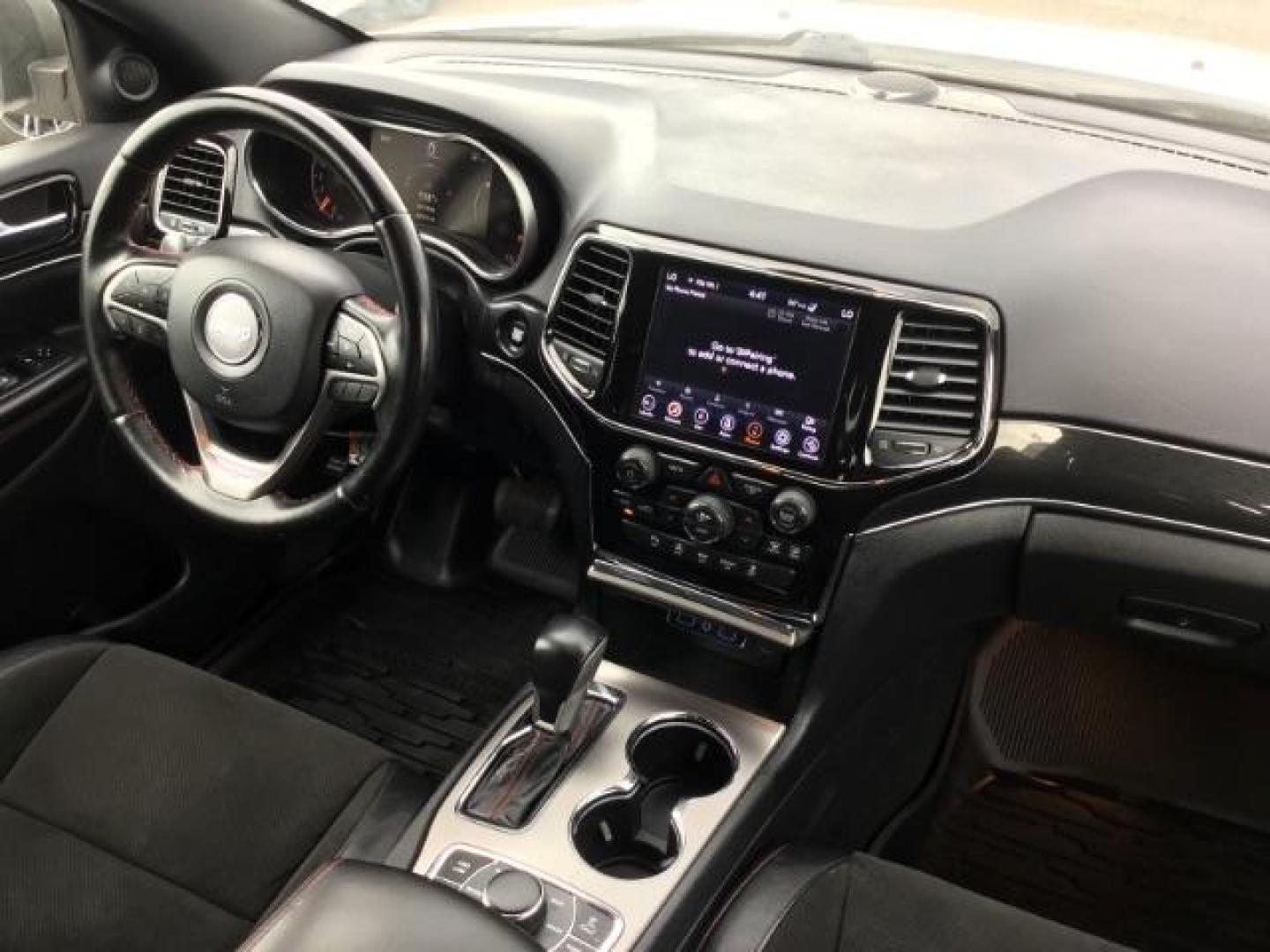 2020 Bright White Clear Coat /Black/Ruby Red, leather Jeep Grand Cherokee Trailhawk 4WD (1C4RJFLG5LC) with an 3.6L V6 DOHC 24V engine, 8-Speed Automatic transmission, located at 1235 N Woodruff Ave., Idaho Falls, 83401, (208) 523-1053, 43.507172, -112.000488 - Photo#19