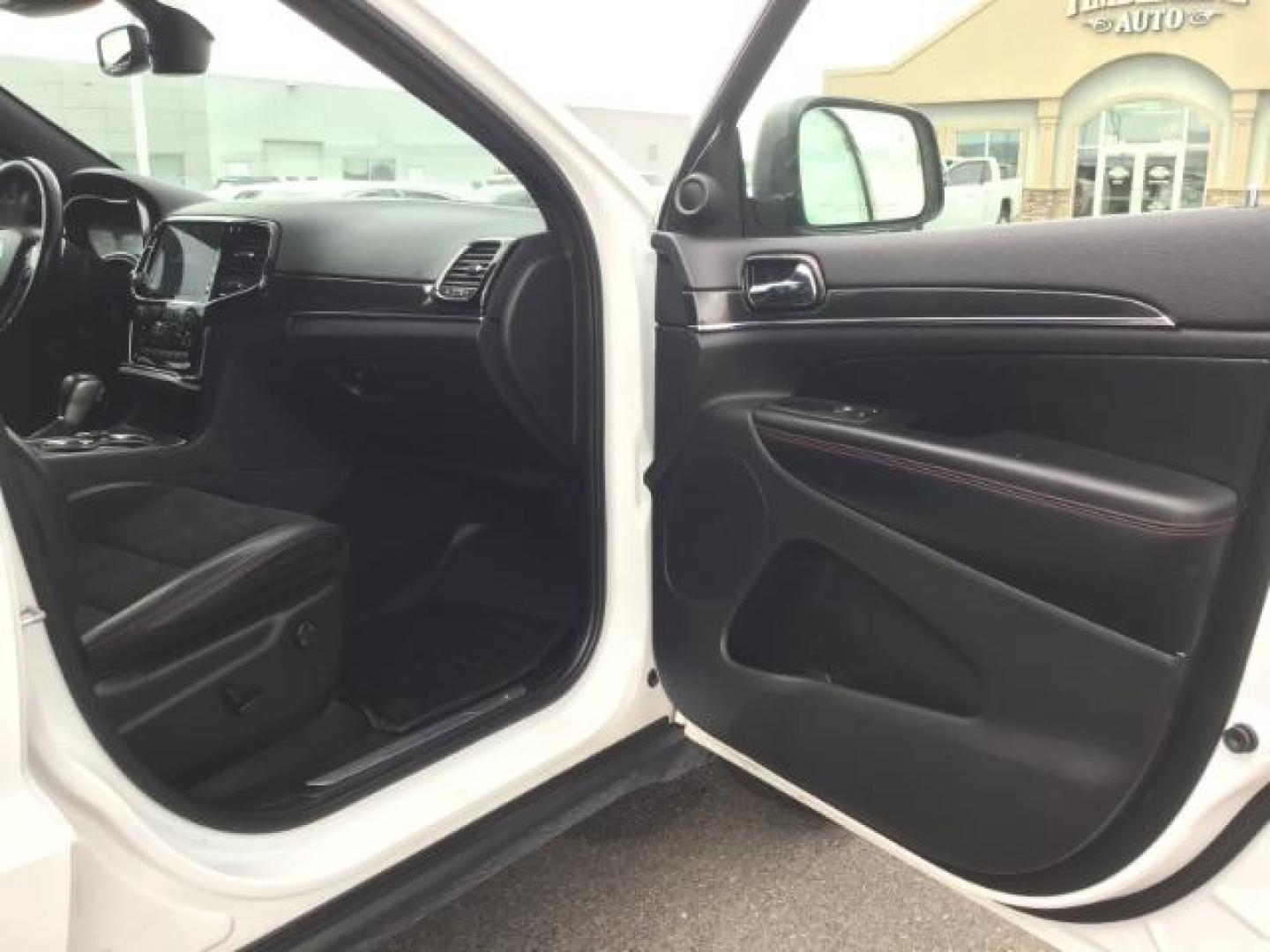2020 Bright White Clear Coat /Black/Ruby Red, leather Jeep Grand Cherokee Trailhawk 4WD (1C4RJFLG5LC) with an 3.6L V6 DOHC 24V engine, 8-Speed Automatic transmission, located at 1235 N Woodruff Ave., Idaho Falls, 83401, (208) 523-1053, 43.507172, -112.000488 - Photo#20
