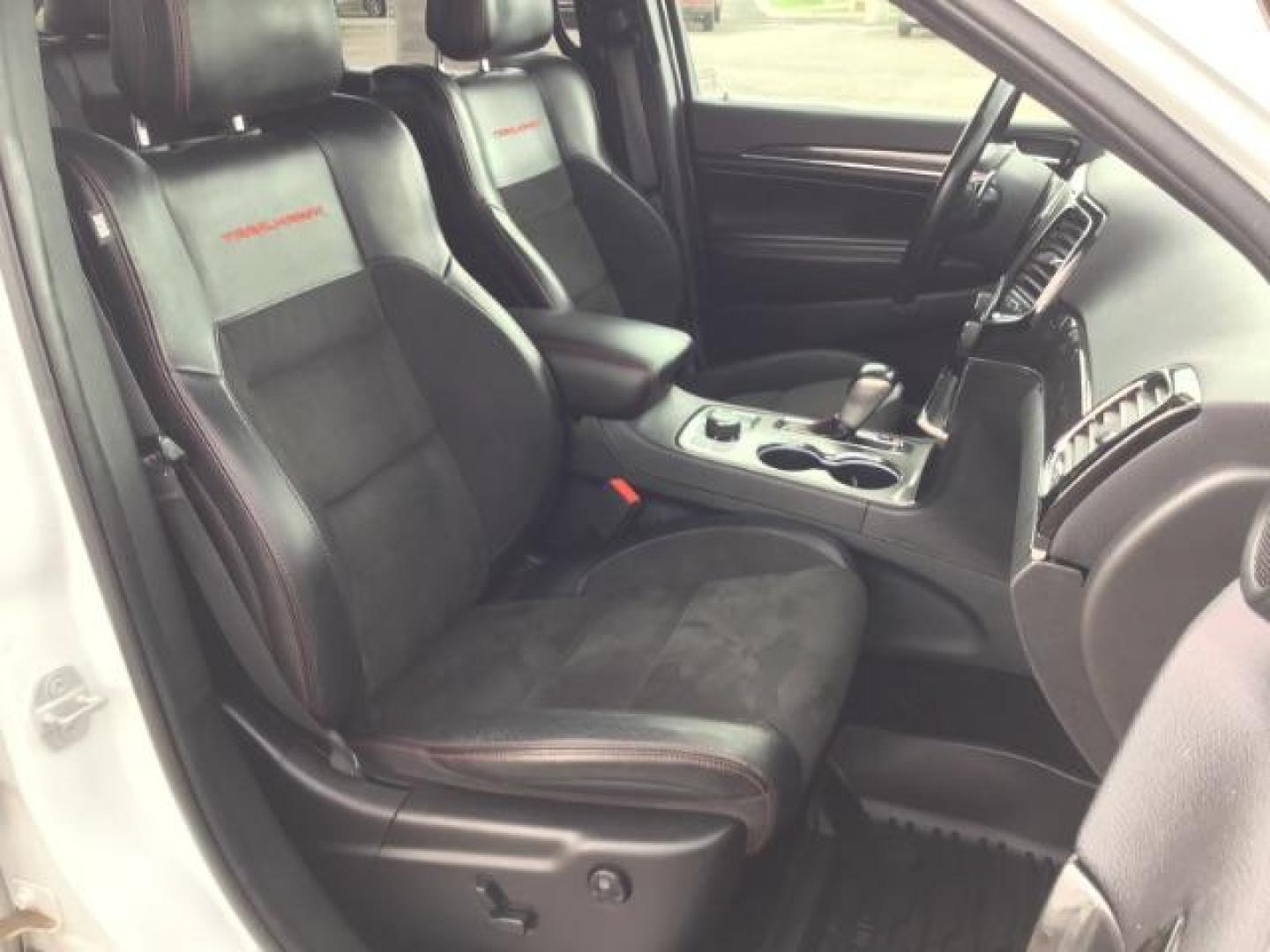2020 Bright White Clear Coat /Black/Ruby Red, leather Jeep Grand Cherokee Trailhawk 4WD (1C4RJFLG5LC) with an 3.6L V6 DOHC 24V engine, 8-Speed Automatic transmission, located at 1235 N Woodruff Ave., Idaho Falls, 83401, (208) 523-1053, 43.507172, -112.000488 - Photo#22
