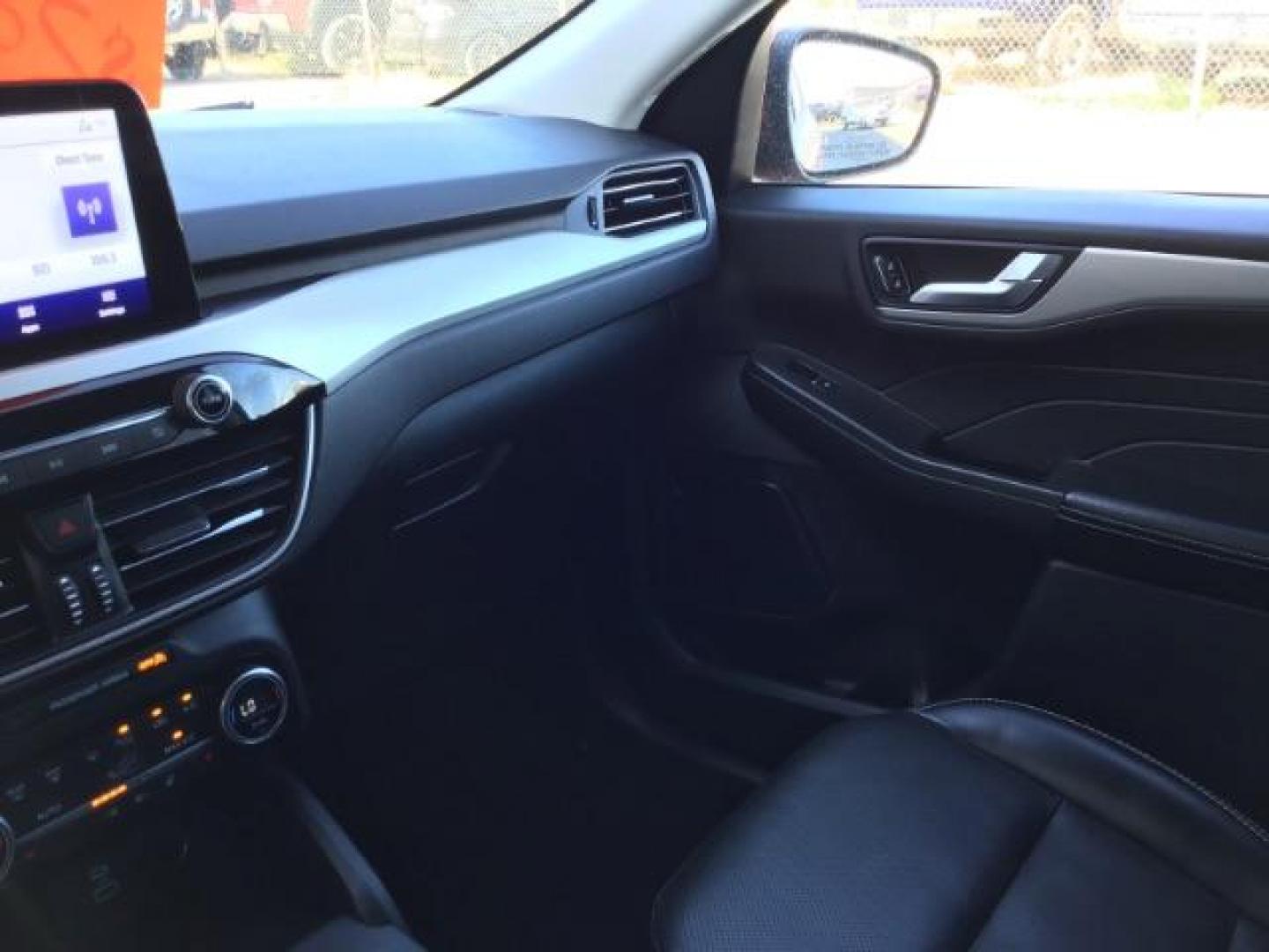 2021 Rapid Red Metallic Tinted Clearcoat /Ebony Ford Escape SEL AWD (1FMCU9H62MU) with an 1.5L L3 engine, 8-Speed Automatic transmission, located at 1235 N Woodruff Ave., Idaho Falls, 83401, (208) 523-1053, 43.507172, -112.000488 - 2021 Ford Escape SEL package with the 1.5L EcoBoost engine, heated seats, remote start, dual moonroof, and so much more! At Timberline Auto it is always easy to find a great deal on your next vehicle! Our experienced sales staff can help find the right vehicle that will fit your needs. Our knowled - Photo#26
