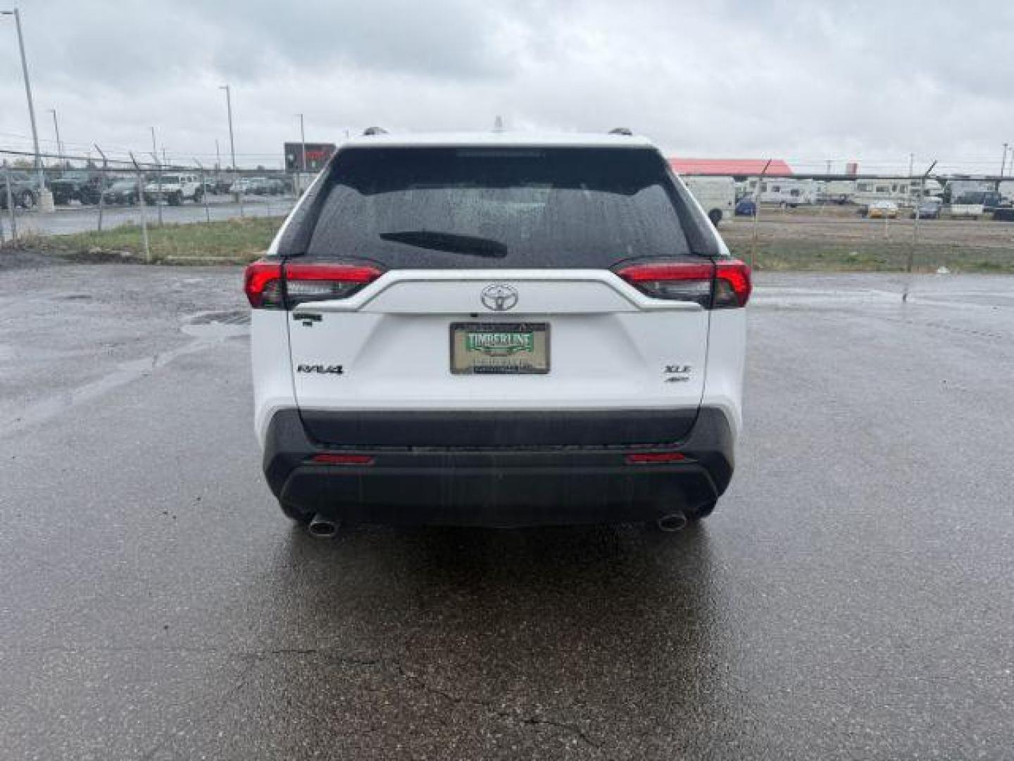 2021 Super White /Black, cloth Toyota RAV4 XLE AWD (2T3P1RFV8MC) with an 2.5L L4 DOHC 16V engine, 8-Speed Automatic transmission, located at 1235 N Woodruff Ave., Idaho Falls, 83401, (208) 523-1053, 43.507172, -112.000488 - Photo#3