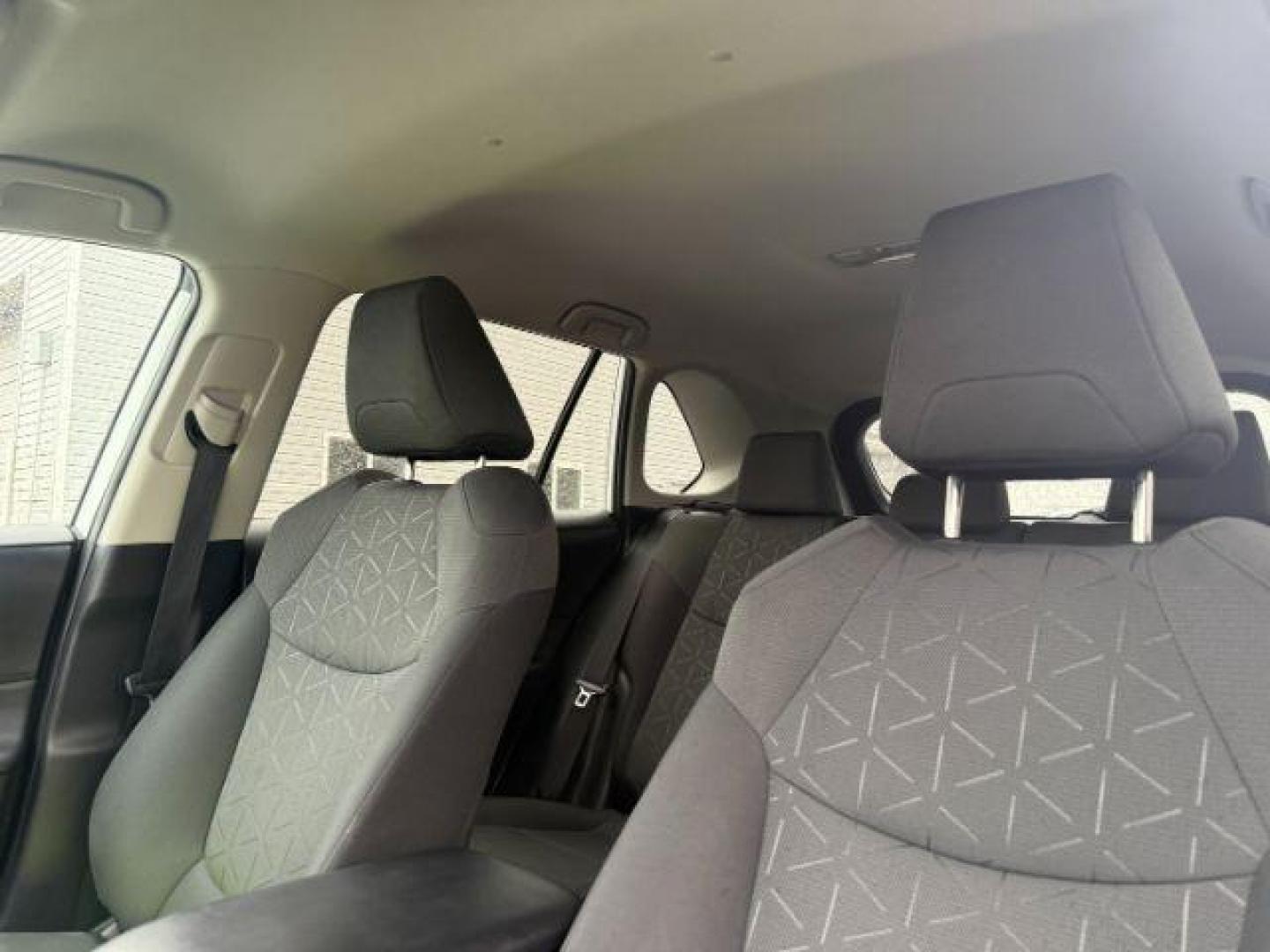 2021 Super White /Black, cloth Toyota RAV4 XLE AWD (2T3P1RFV8MC) with an 2.5L L4 DOHC 16V engine, 8-Speed Automatic transmission, located at 1235 N Woodruff Ave., Idaho Falls, 83401, (208) 523-1053, 43.507172, -112.000488 - Photo#17
