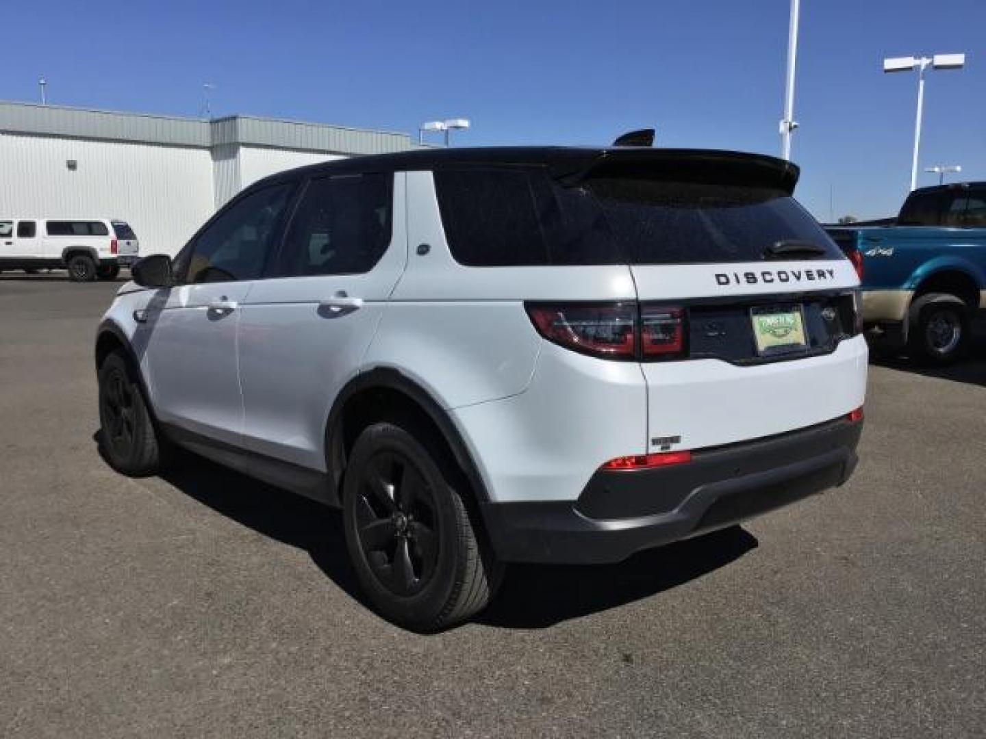 2020 Fuji White /Light Oyster, leather Land Rover Discovery Sport S (SALCJ2FX1LH) with an 2.0L L4 DOHC 16V engine, 9-Speed Automatic transmission, located at 1235 N Woodruff Ave., Idaho Falls, 83401, (208) 523-1053, 43.507172, -112.000488 - Photo#3