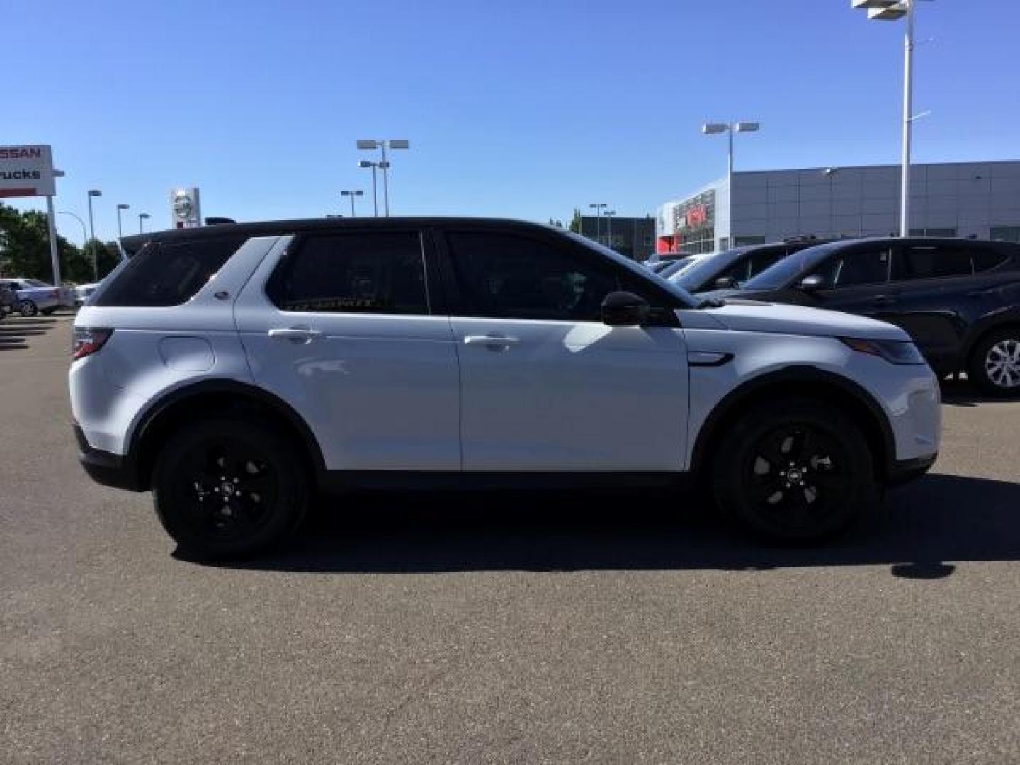 2020 Fuji White /Light Oyster, leather Land Rover Discovery Sport S (SALCJ2FX1LH) with an 2.0L L4 DOHC 16V engine, 9-Speed Automatic transmission, located at 1235 N Woodruff Ave., Idaho Falls, 83401, (208) 523-1053, 43.507172, -112.000488 - Photo#6