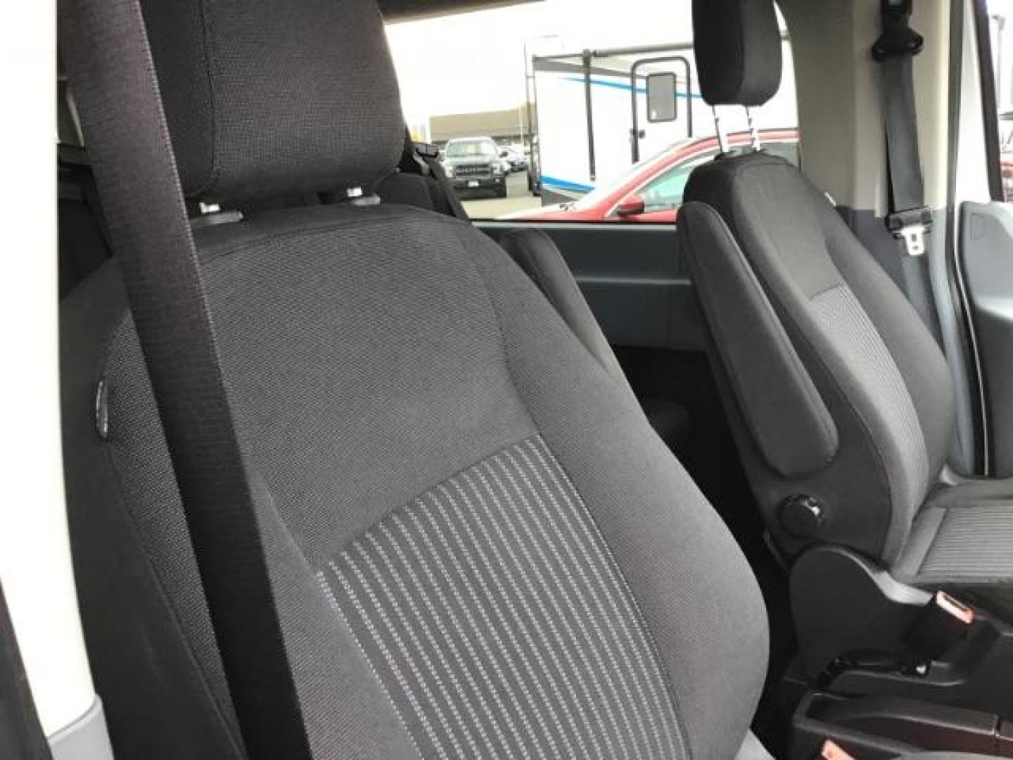 2018 WHITE /XL Ford Transit 350 Wagon Low Roof XL w/Sliding Pass. 148-in. WB (1FBZX2YG2JK) with an 3.5L V6 DOHC 24V engine, 6-Speed Automatic transmission, located at 1235 N Woodruff Ave., Idaho Falls, 83401, (208) 523-1053, 43.507172, -112.000488 - Photo#23