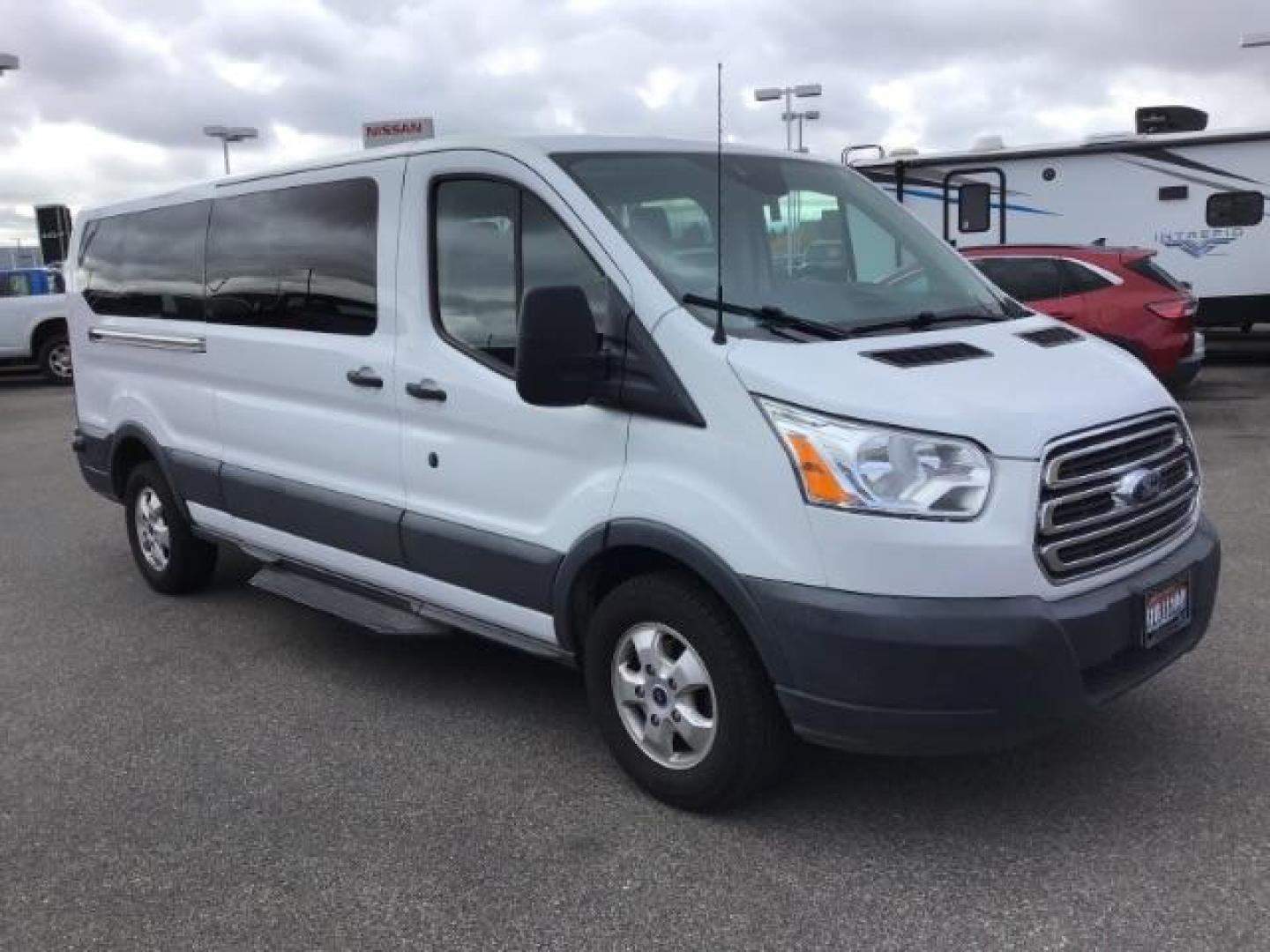 2018 WHITE /XL Ford Transit 350 Wagon Low Roof XL w/Sliding Pass. 148-in. WB (1FBZX2YG2JK) with an 3.5L V6 DOHC 24V engine, 6-Speed Automatic transmission, located at 1235 N Woodruff Ave., Idaho Falls, 83401, (208) 523-1053, 43.507172, -112.000488 - Photo#6