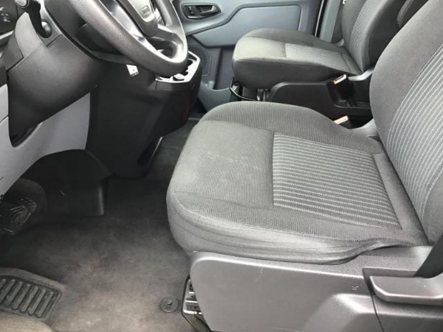 2018 WHITE /XL Ford Transit 350 Wagon Low Roof XL w/Sliding Pass. 148-in. WB (1FBZX2YG2JK) with an 3.5L V6 DOHC 24V engine, 6-Speed Automatic transmission, located at 1235 N Woodruff Ave., Idaho Falls, 83401, (208) 523-1053, 43.507172, -112.000488 - Photo#8