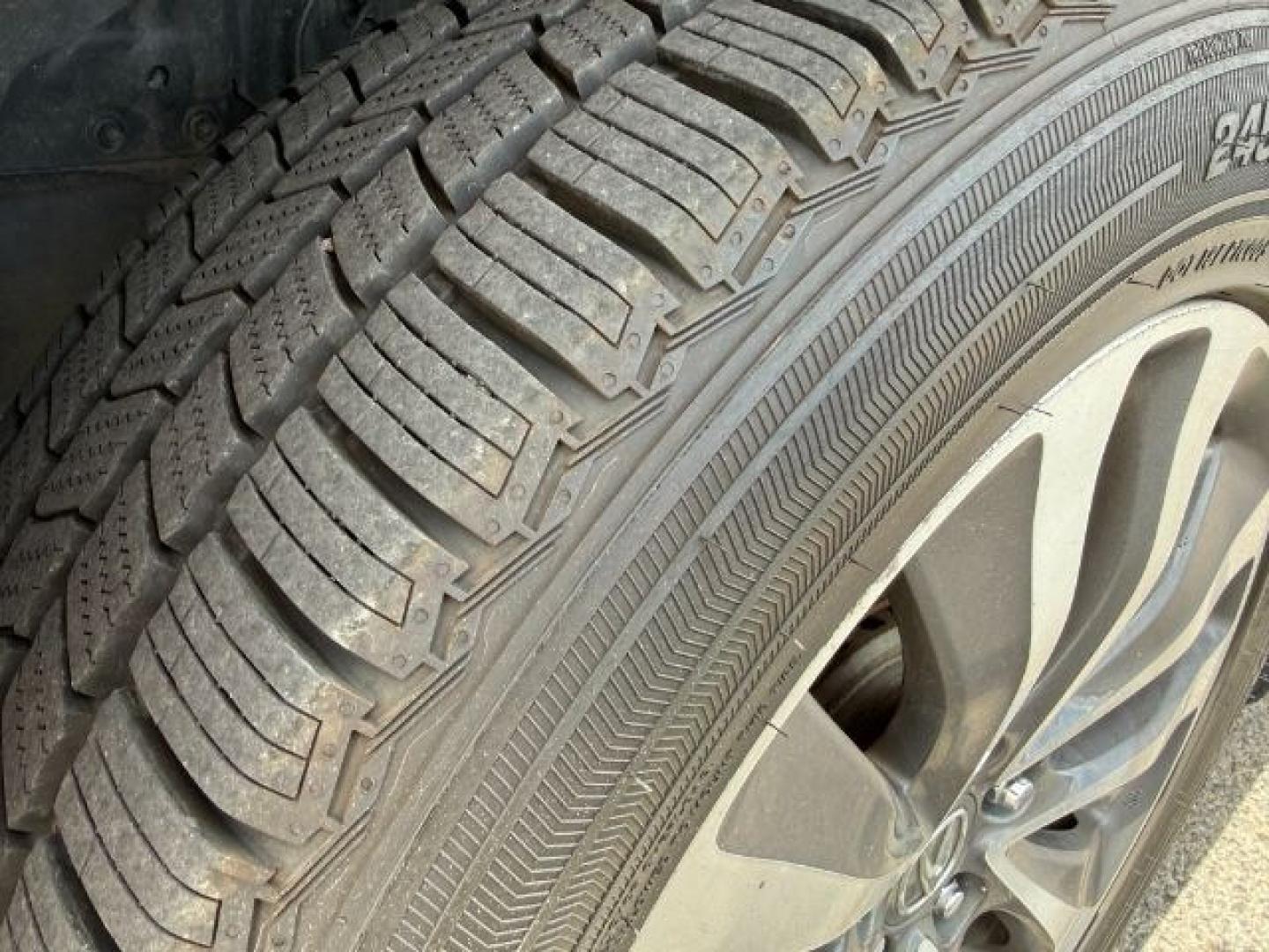 2016 WHITE /SH AWD Acura MDX (5FRYD4H4XGB) with an 35L V6 SOHC 24V engine, Automatic transmission, located at 1175 N Woodruff Ave, Idaho Falls, ID, 83401, 43.506901, -111.999657 - At Timberline Auto, finding a great deal on your next vehicle is always easy! Our experienced sales staff's goal is to help find you the right vehicle at the right price! Our knowledgeable finance department has options for almost any credit score. We offer extended service contract options to prote - Photo#43