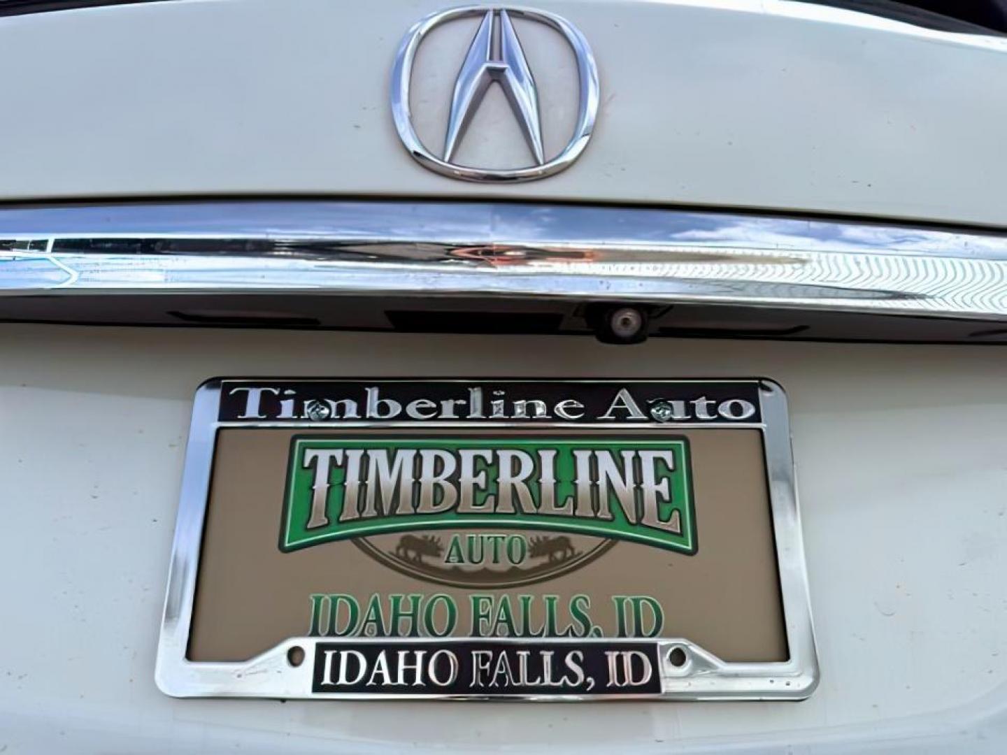 2016 WHITE /SH AWD Acura MDX (5FRYD4H4XGB) with an 35L V6 SOHC 24V engine, Automatic transmission, located at 1175 N Woodruff Ave, Idaho Falls, ID, 83401, 43.506901, -111.999657 - At Timberline Auto, finding a great deal on your next vehicle is always easy! Our experienced sales staff's goal is to help find you the right vehicle at the right price! Our knowledgeable finance department has options for almost any credit score. We offer extended service contract options to prote - Photo#4