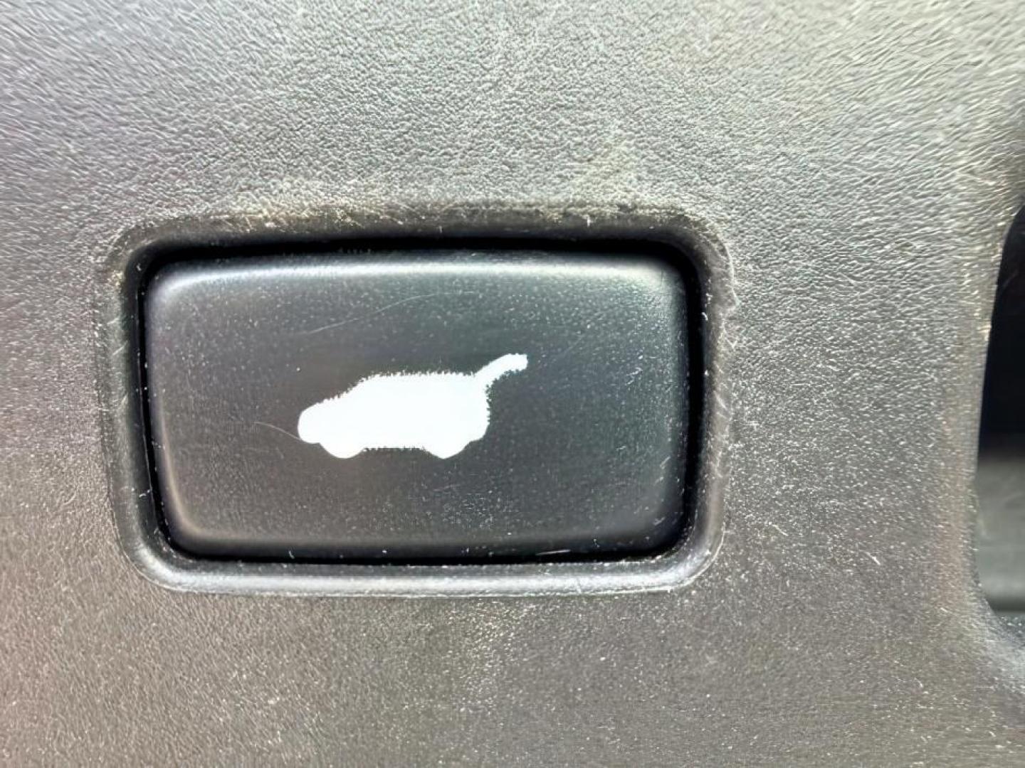 2016 WHITE /SH AWD Acura MDX (5FRYD4H4XGB) with an 35L V6 SOHC 24V engine, Automatic transmission, located at 1175 N Woodruff Ave, Idaho Falls, ID, 83401, 43.506901, -111.999657 - At Timberline Auto, finding a great deal on your next vehicle is always easy! Our experienced sales staff's goal is to help find you the right vehicle at the right price! Our knowledgeable finance department has options for almost any credit score. We offer extended service contract options to prote - Photo#6