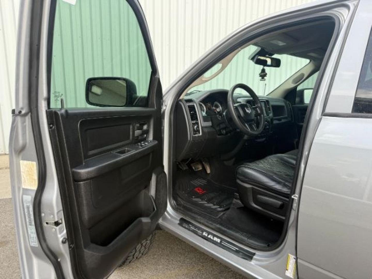 2019 SILVER /Black/Diesel Gray, cloth RAM 1500 Classic Tradesman Crew Cab SWB 4WD (1C6RR7KT1KS) with an 5.7L V8 OHV 16V engine, 8-Speed Automatic transmission, located at 1235 N Woodruff Ave., Idaho Falls, 83401, (208) 523-1053, 43.507172, -112.000488 - At Timberline Auto, finding a great deal on your next vehicle is always easy! Our experienced sales staff goal is to help find you the right vehicle at the right price! Our knowledgeable finance department has options for almost any credit score. We offer extended service contract options to prot - Photo#13