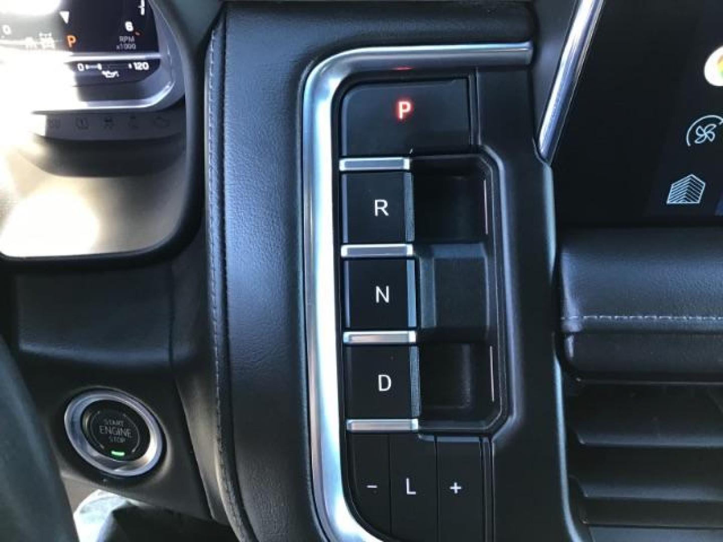 2022 Black /Jet Black Chevrolet Suburban Z71 (1GNSKDKDXNR) with an 5.3L V8 OHV 16V engine, 10-Speed Automatic transmission, located at 1235 N Woodruff Ave., Idaho Falls, 83401, (208) 523-1053, 43.507172, -112.000488 - This 2022 Chevrolet Suburban LT Z71, has the 5.3L V8 motor. It only has 35,683 miles. Comes with leather seats, both fronts seats are powered, heated seats, remote start, back up camera, lane assist, rear climate control, Bose stereo system, Running boards , and it has a towing package. **At Timberl - Photo#11