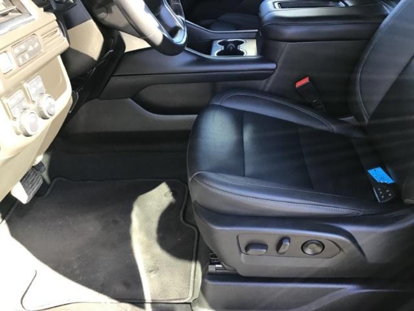 2022 Black /Jet Black Chevrolet Suburban Z71 (1GNSKDKDXNR) with an 5.3L V8 OHV 16V engine, 10-Speed Automatic transmission, located at 1235 N Woodruff Ave., Idaho Falls, 83401, (208) 523-1053, 43.507172, -112.000488 - This 2022 Chevrolet Suburban LT Z71, has the 5.3L V8 motor. It only has 35,683 miles. Comes with leather seats, both fronts seats are powered, heated seats, remote start, back up camera, lane assist, rear climate control, Bose stereo system, Running boards , and it has a towing package. **At Timberl - Photo#7