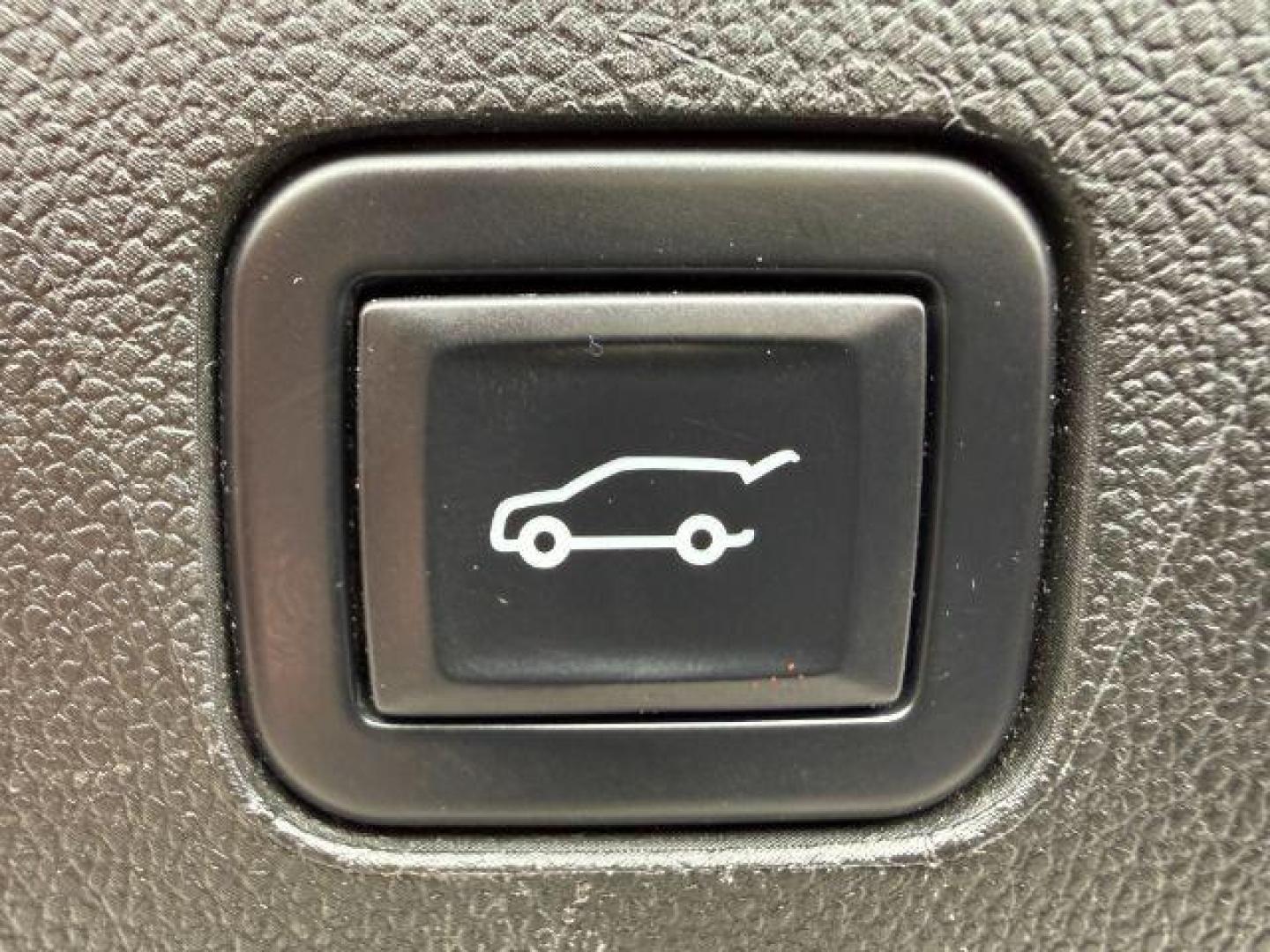 2022 Black /Jet Black Chevrolet Suburban (1GNSKDKDXNR) with an 53L V8 OHV 16V engine, Automatic transmission, located at 1175 N Woodruff Ave, Idaho Falls, ID, 83401, 43.506901, -111.999657 - This 2022 Chevrolet Suburban LT Z71, has the 5.3L V8 motor. It only has 35,683 miles. Comes with leather seats, both fronts seats are powered, heated seats, remote start, back up camera, lane assist, rear climate control, Bose stereo system, Running boards , and it has a towing package. **At Timberl - Photo#30