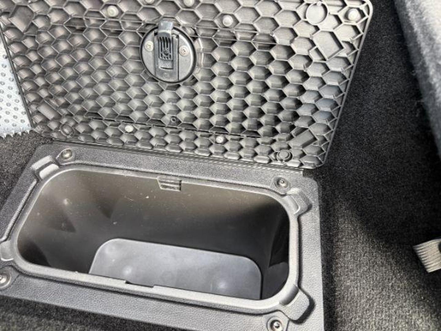 2016 BLACK /Black, leather Ram 2500 (3C6UR5FL1GG) with an 67L L6 OHV 24V TURBO DIESEL engine, Automatic transmission, located at 1175 N Woodruff Ave, Idaho Falls, ID, 83401, 43.506901, -111.999657 - At Timberline Auto, finding a great deal on your next vehicle is always easy! Our experienced sales staff's goal is to help find you the right vehicle at the right price! Our knowledgeable finance department has options for almost any credit score. We offer extended service contract options to prote - Photo#46