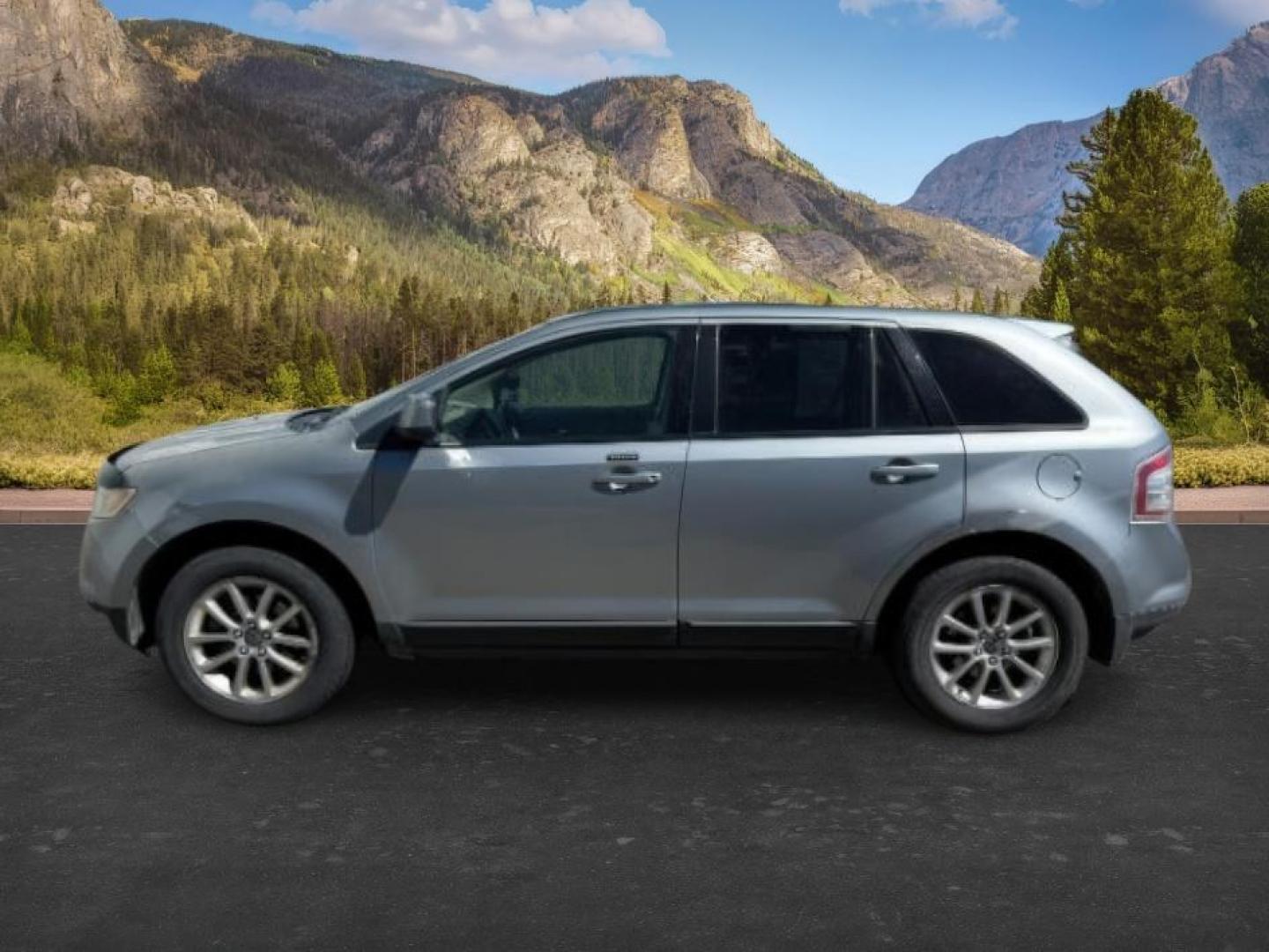 2007 SILVER /Charcoal Leather Interior Ford Edge (2FMDK49C57B) with an 35L V6 DOHC 24V engine, Automatic transmission, located at 1175 N Woodruff Ave, Idaho Falls, ID, 83401, 43.506901, -111.999657 - At Timberline Auto, finding a great deal on your next vehicle is always easy! Our experienced sales staff goal is to help find you the right vehicle at the right price! Our knowledgeable finance department has options for almost any credit score. We offer extended service contract options to prot- Photo#0