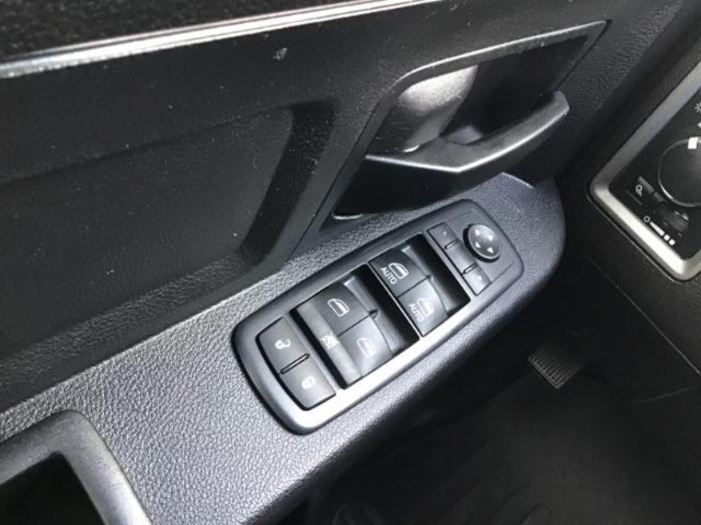 2016 GRAY /Black/Diesel Gray, cloth RAM 2500 Tradesman Crew Cab LWB 4WD (3C6UR5HL2GG) with an 6.7L L6 OHV 24V TURBO DIESEL engine, 6-Speed Automatic transmission, located at 1235 N Woodruff Ave., Idaho Falls, 83401, (208) 523-1053, 43.507172, -112.000488 - Photo#15